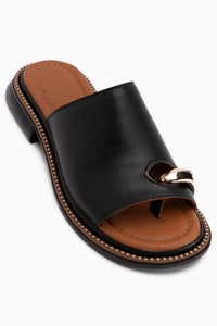 Johny Genuine Leather Black Thong Women’s Slippers