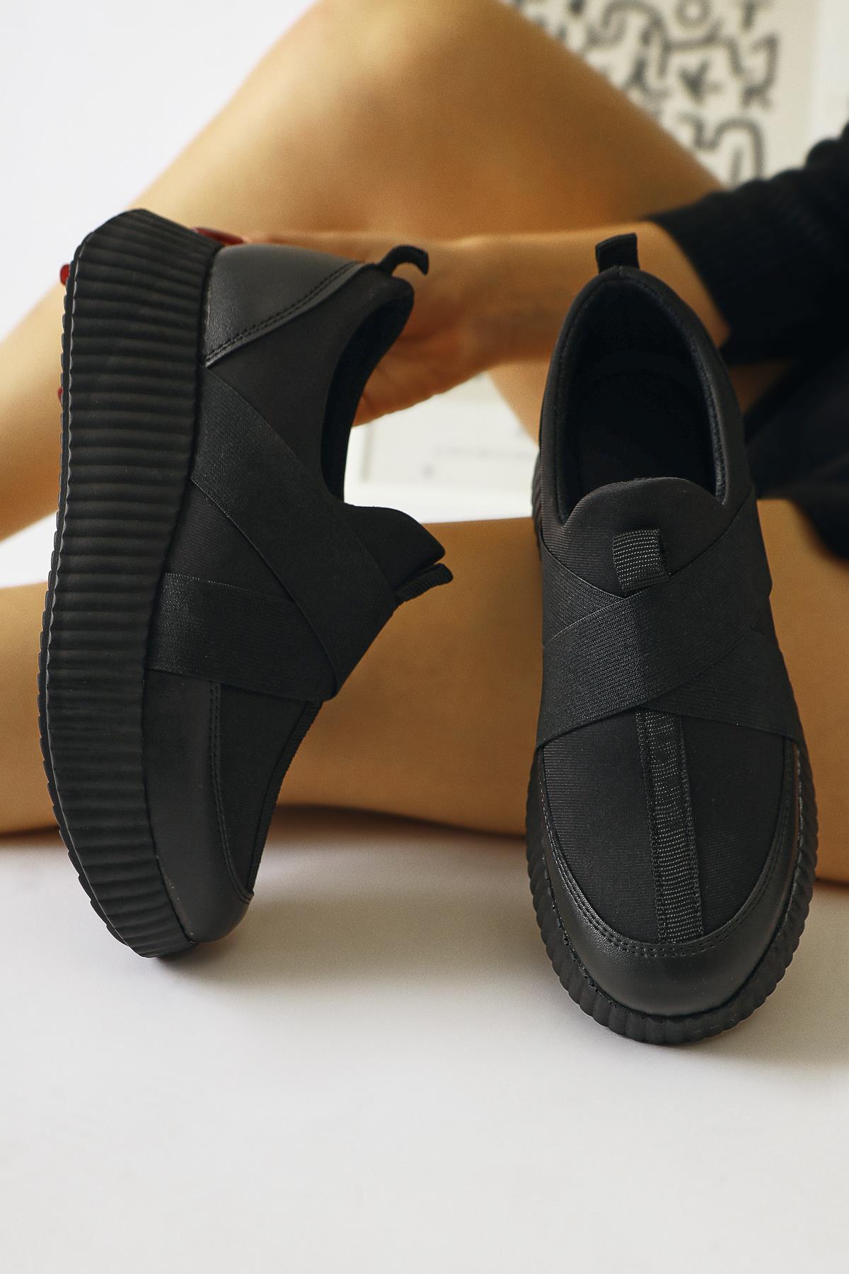 Hanah Black Scuba Fabric Detailed Cross Elastic Band Daily Shoe