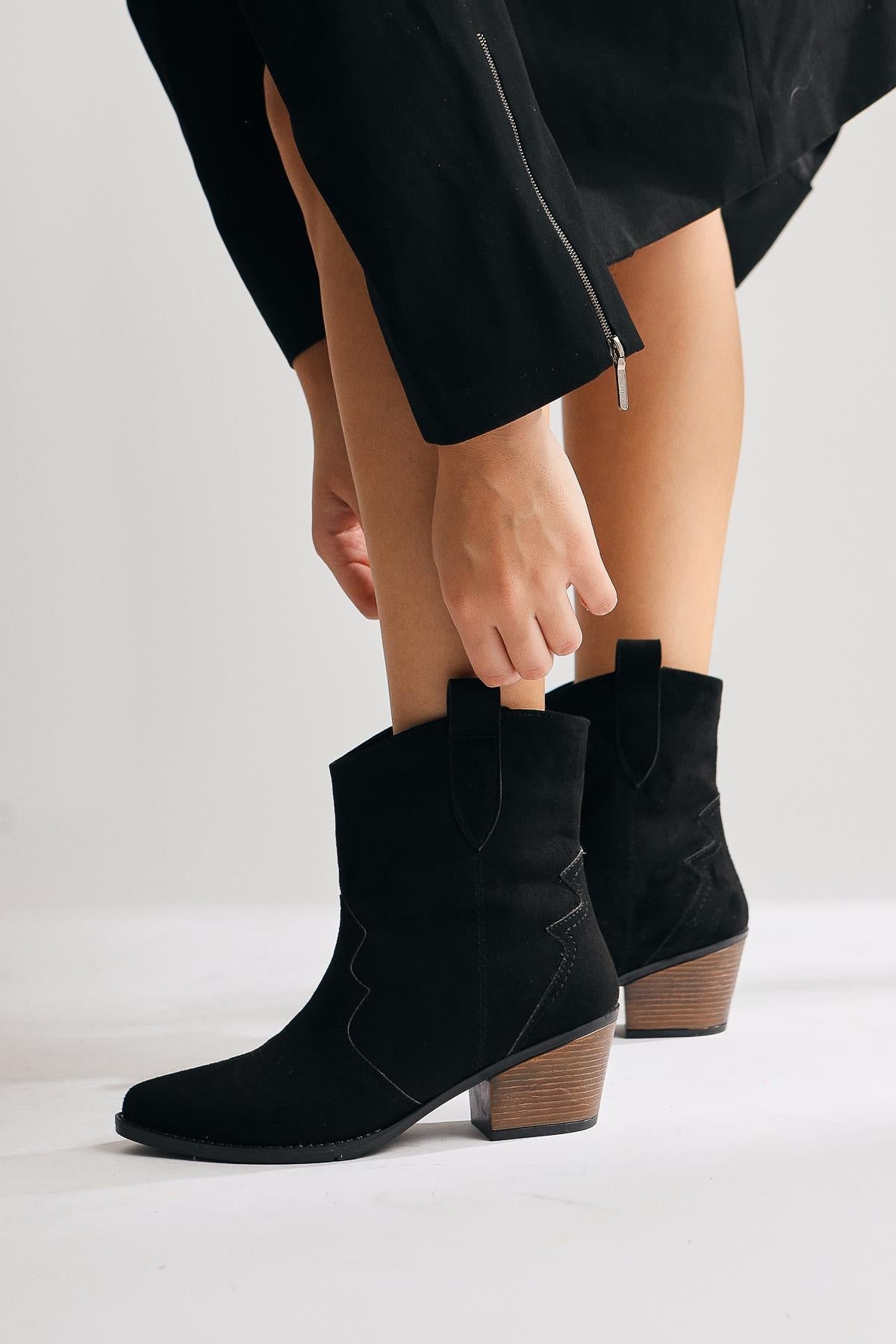 Joo – Black Suede Pointed-Toe Embroidered Western Boot (Women)