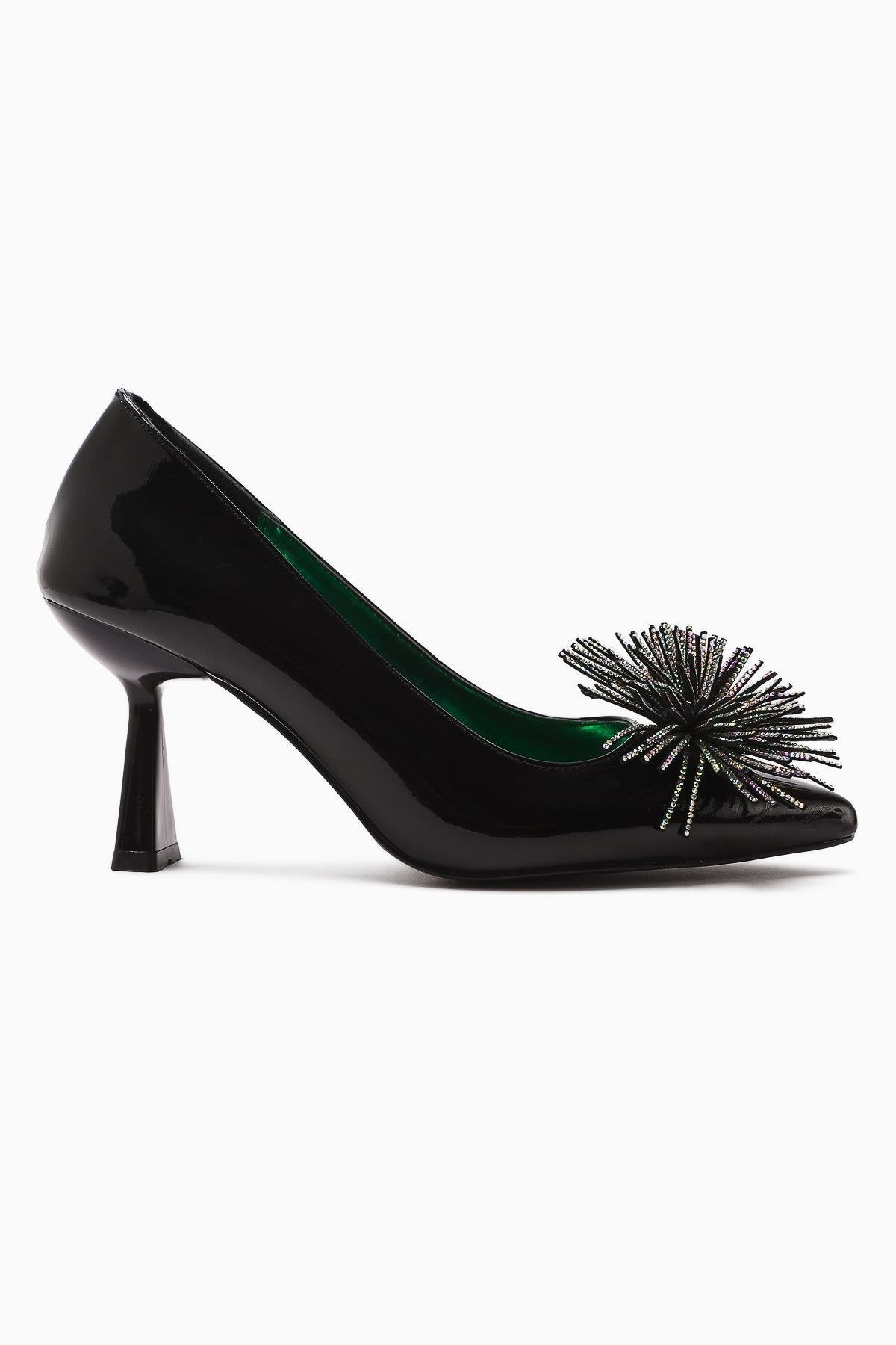 Choi – Black Patent Pointed-Toe Stone-Embellished Tassel-Detail Heeled Shoe (Women)