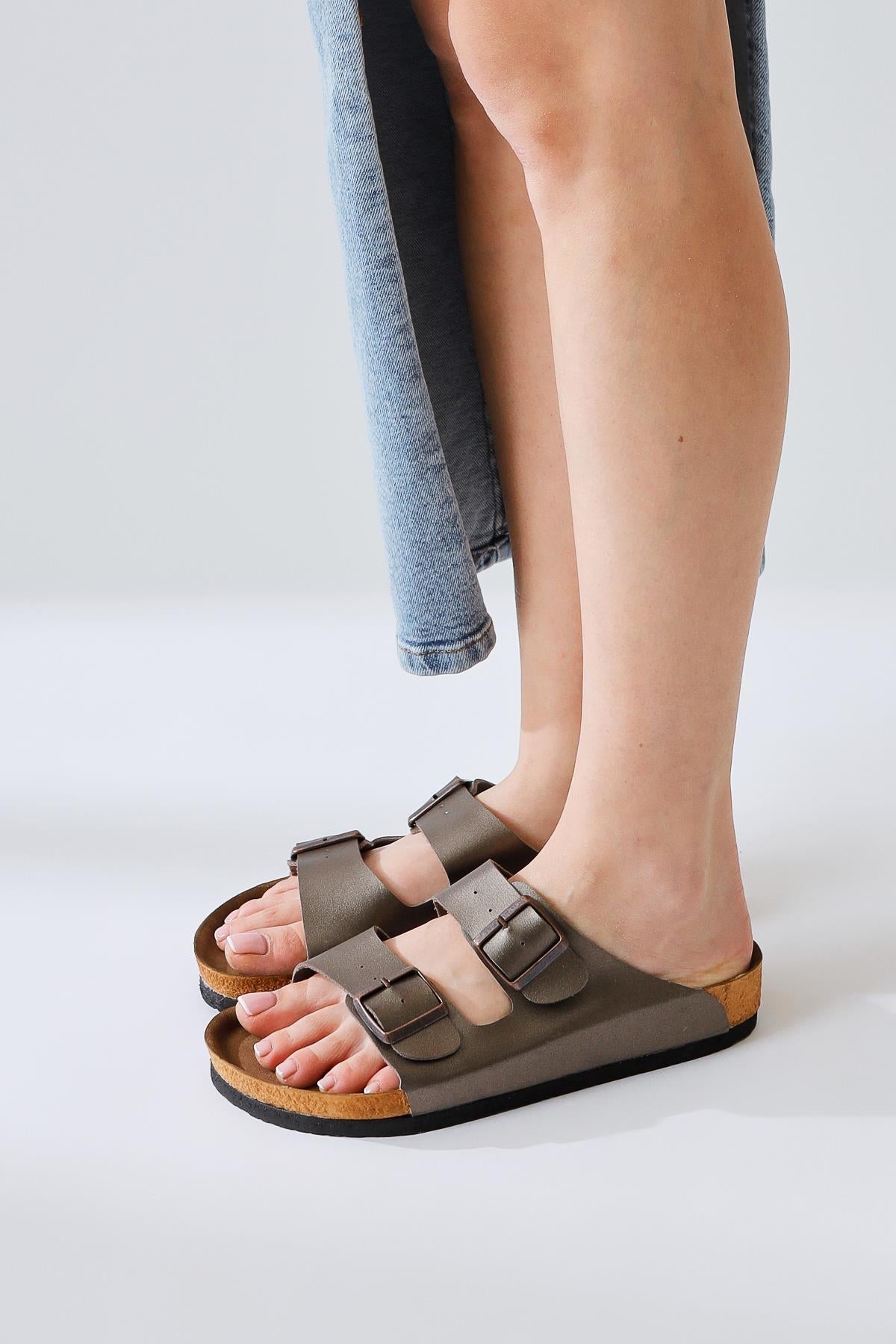 Beti Genuine Leather Platinum Double Strap Slipper