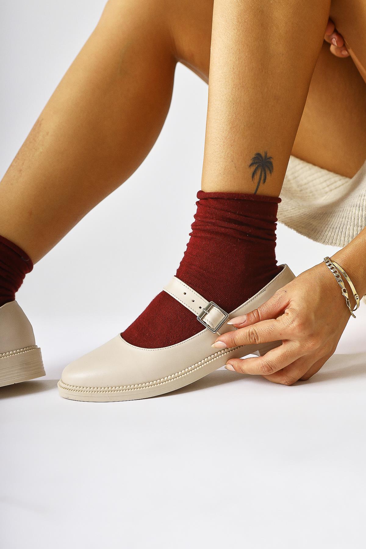 Vivy Cream Round Toe Single Strap Everyday Shoe