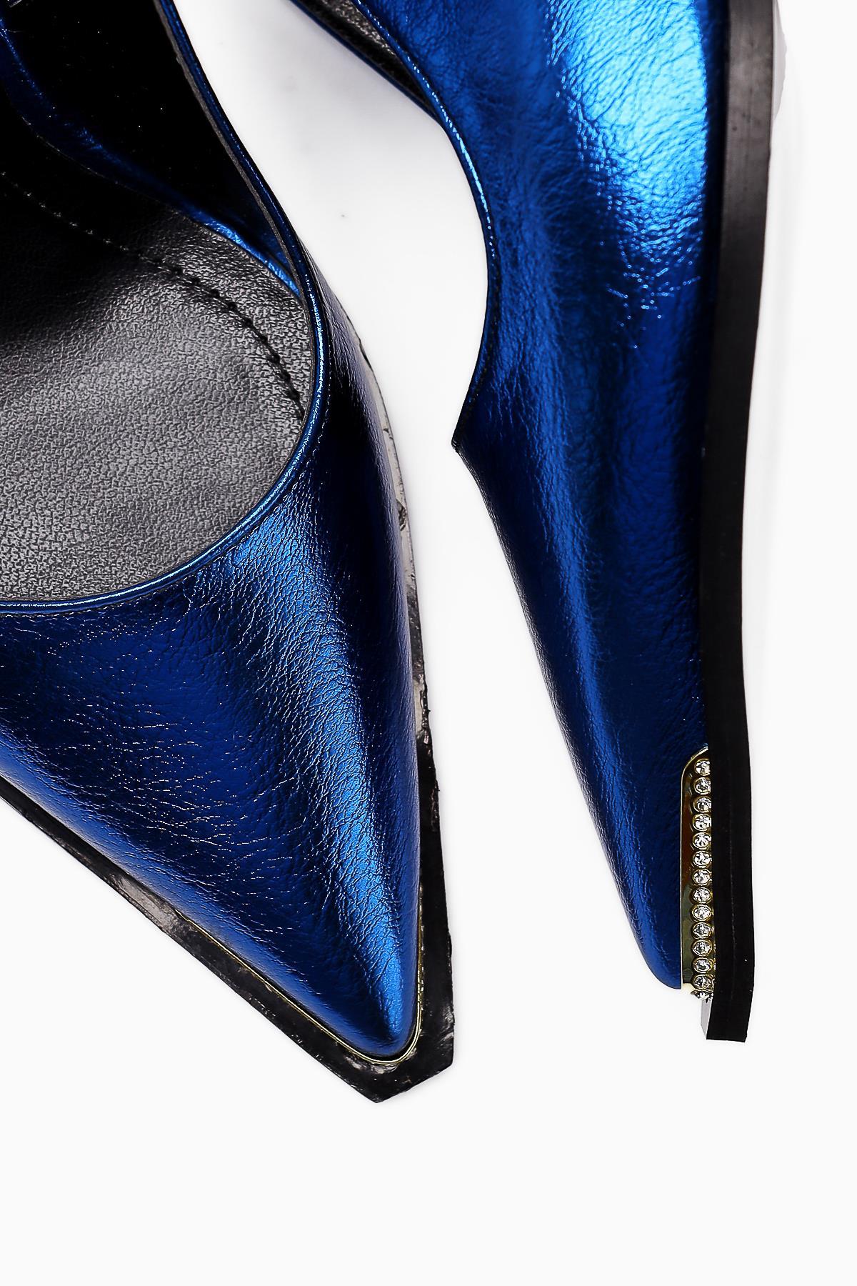 Vita Blue Stone Detailed Closed Toe Women’s Heeled Shoes