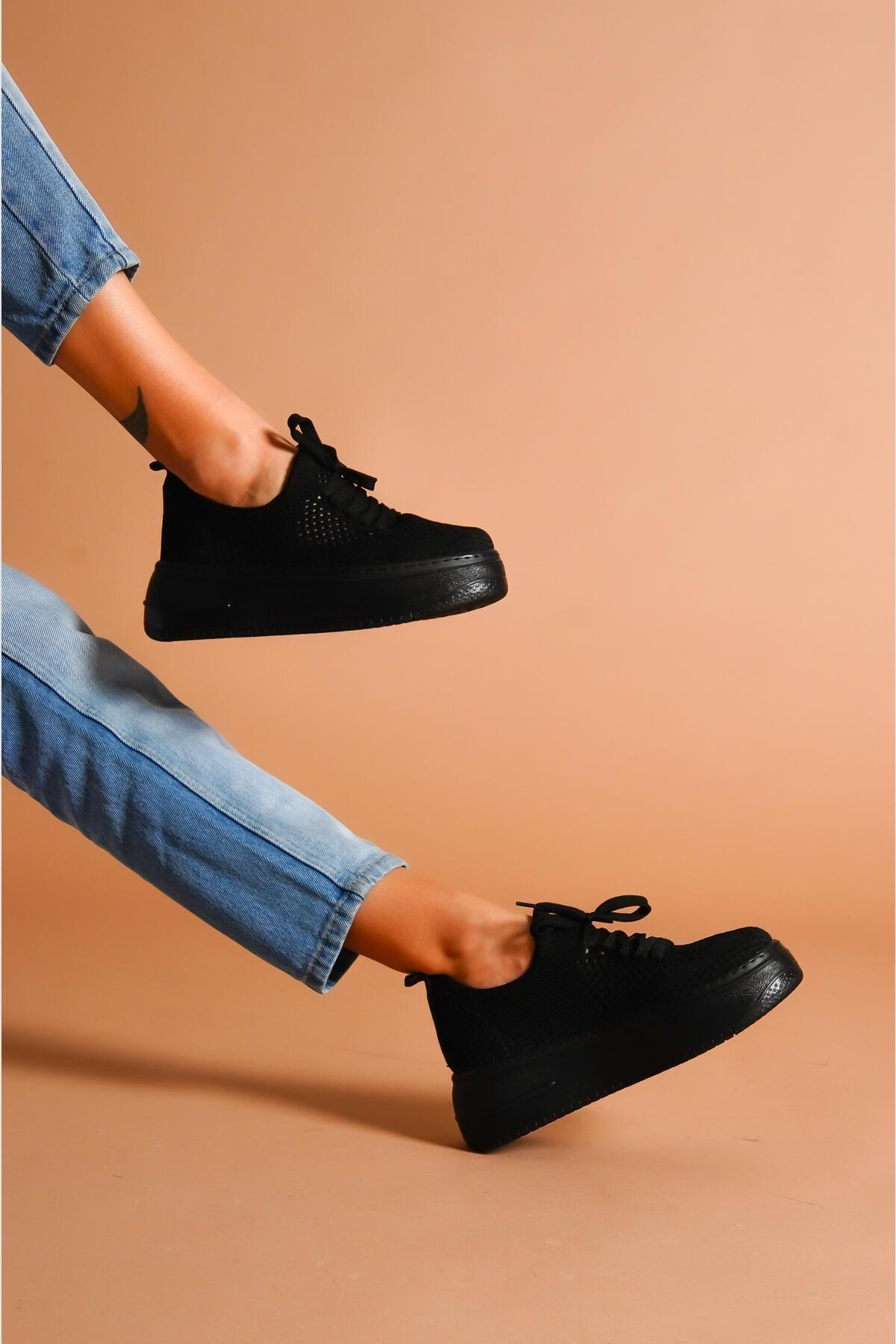 Benito Black Knit Stretch Thick-Sole Sneakers