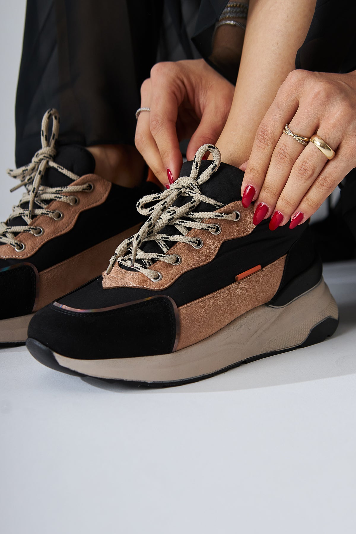 Tuana Black Nud Laced Women’s Sneakers