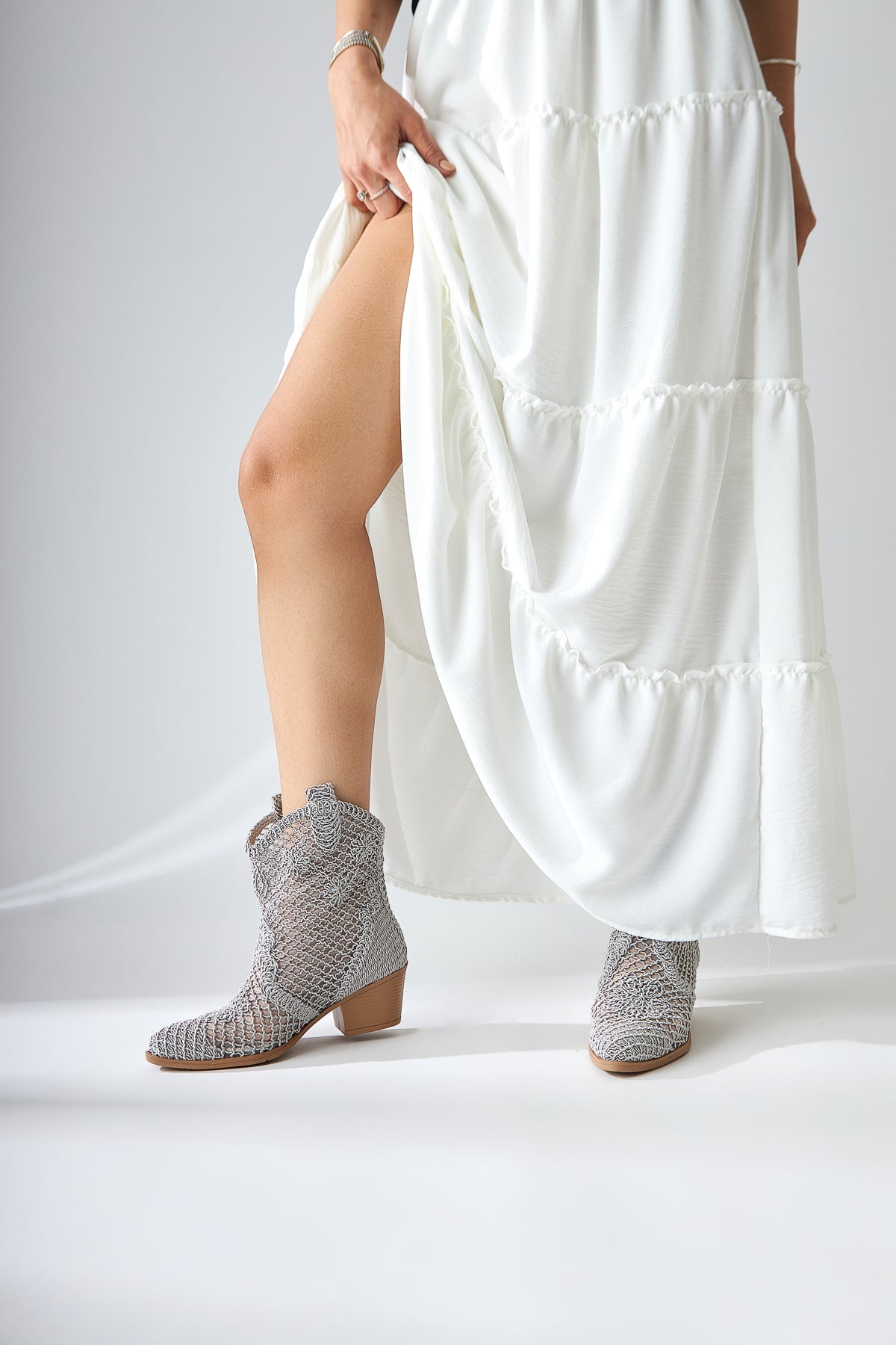 Tersa – Gray Short-Shaft Woven Lace Floral-Detail Cowboy Summer Boot (Women)