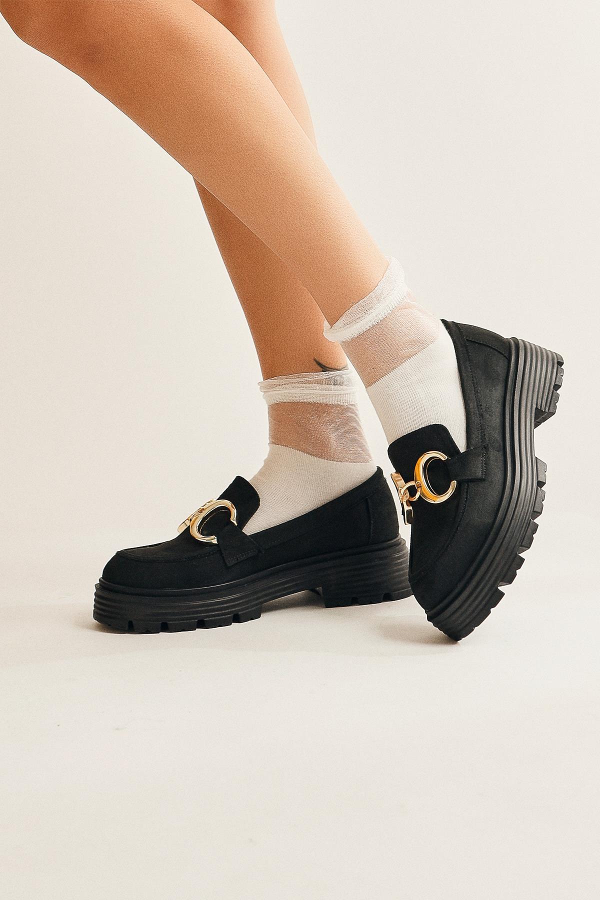 Renia – Black Suede Buckle-Detail Oxford Shoe (Women)