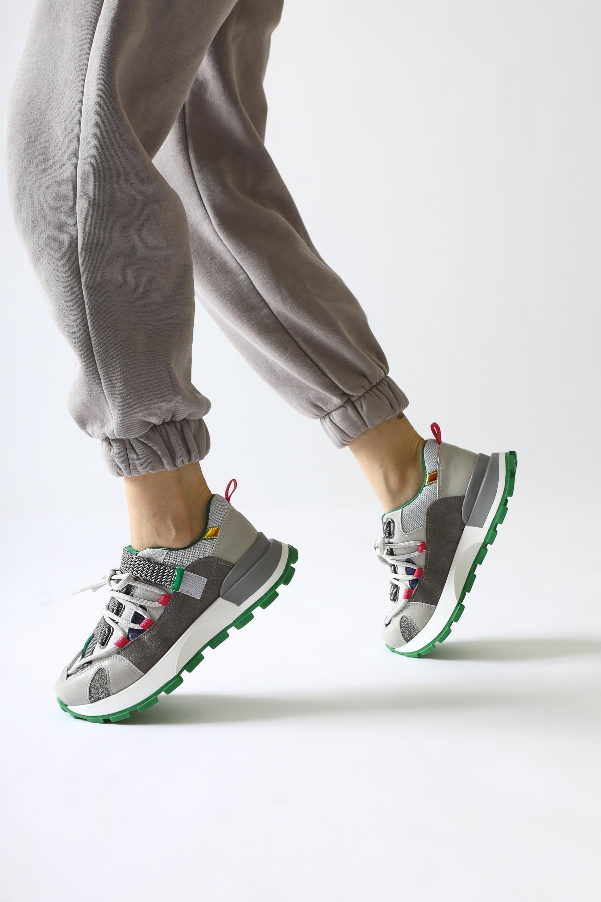 Nely Grey Asymmetric Lace-Up Sneakers