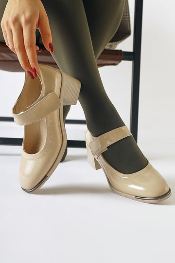 Rosaria Beige Patent Leather Single Strap Low-Cut Everyday Shoe