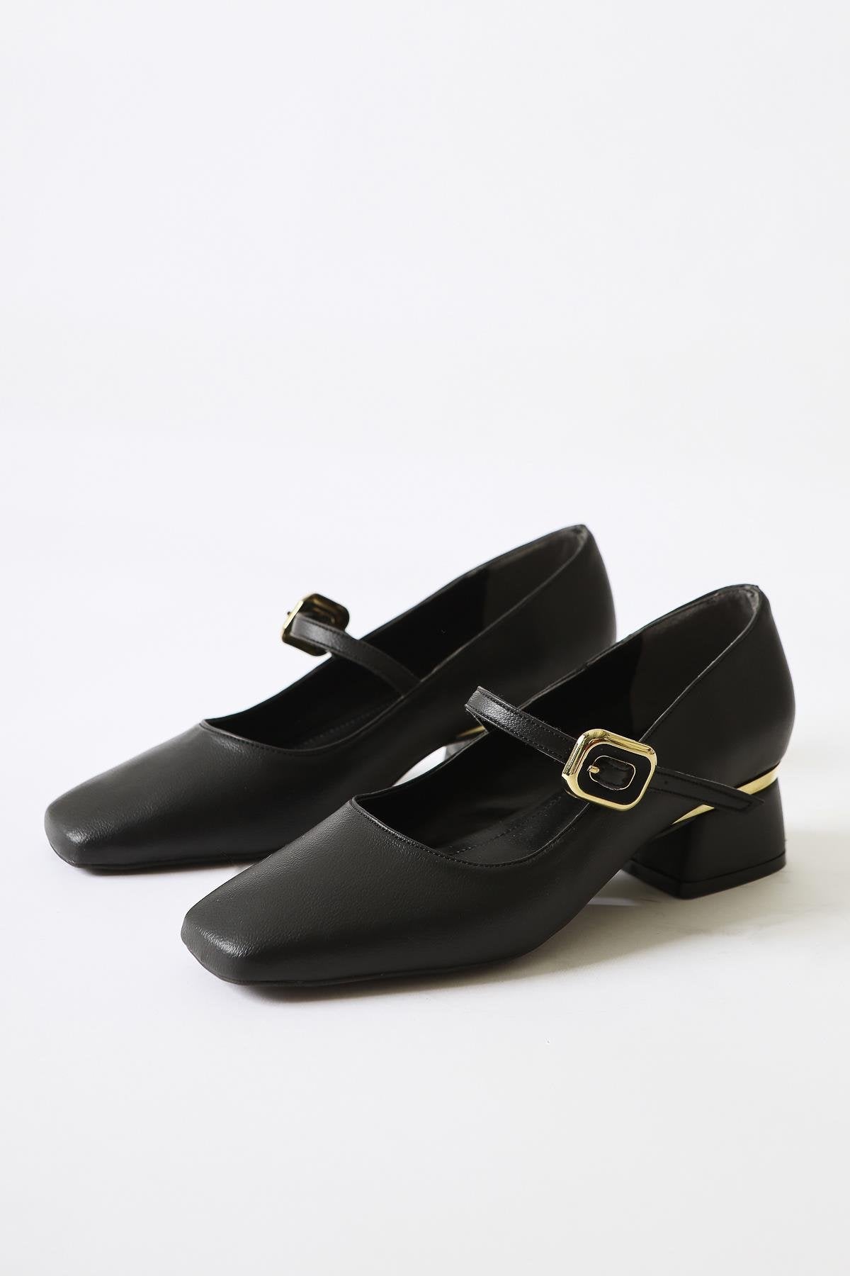 Abby Black Square Toe with Buckle Detail Casual Shoes
