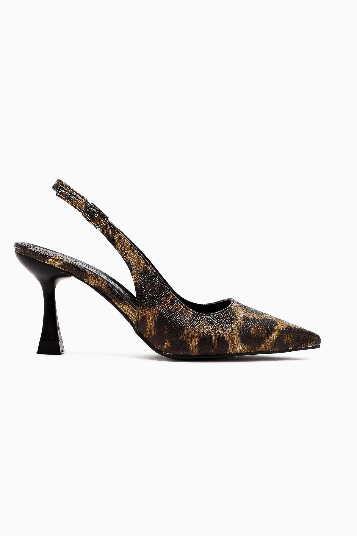 Zamira Leopard Print Closed Toe Women’s Heeled Shoes