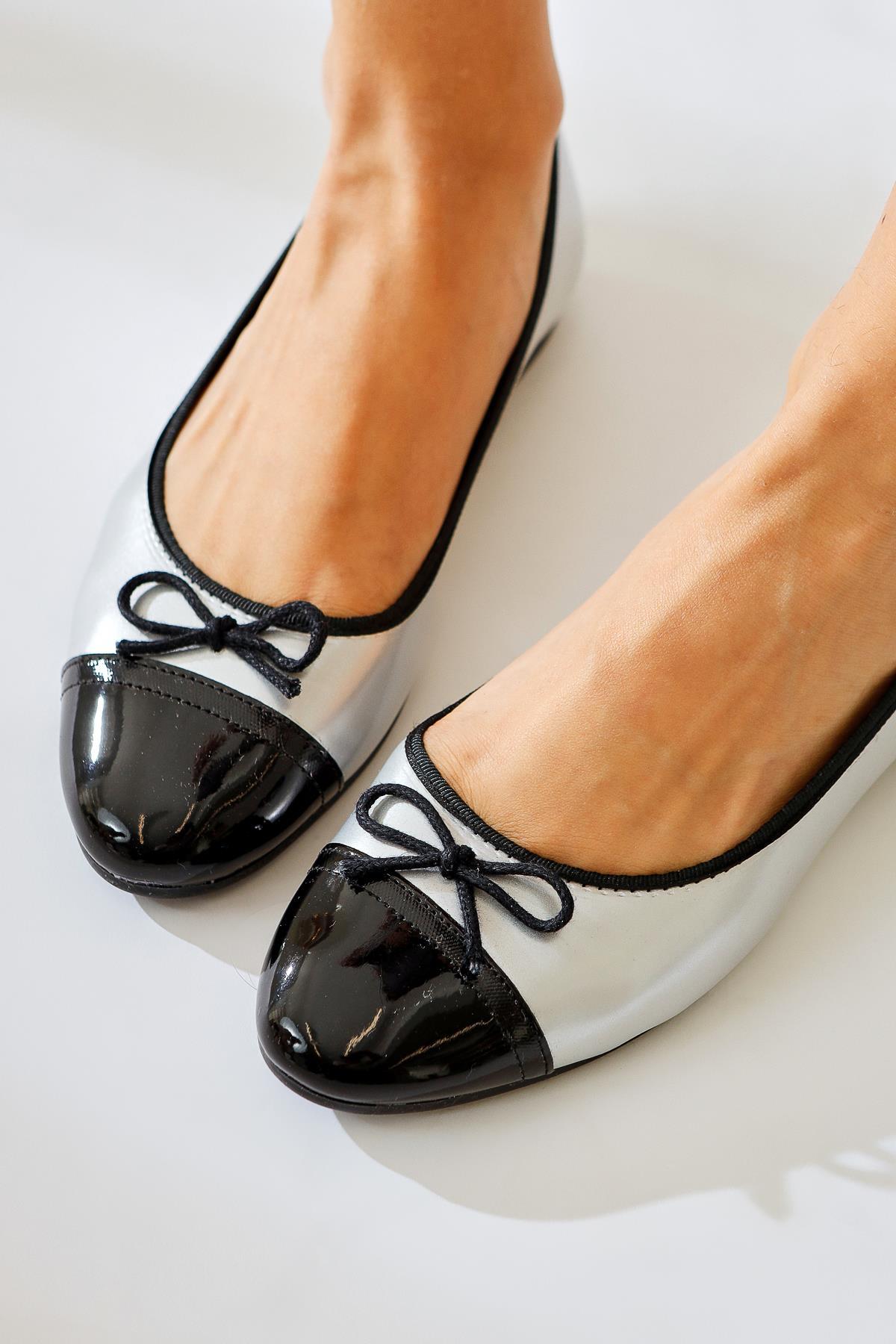 Sobhie Silver Patent Leather Black-Tipped Bow-Detailed Ballet Flats
