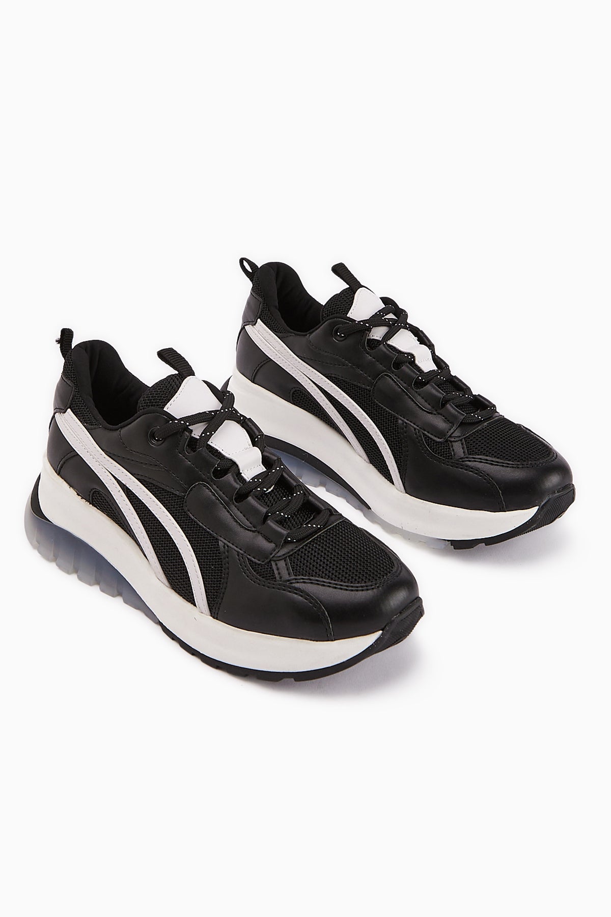 Jillian – Black White Heel-Detail Sneaker (Women)