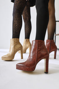 Abbie Burgundy Pointed Toe High Heeled Zipper Boots