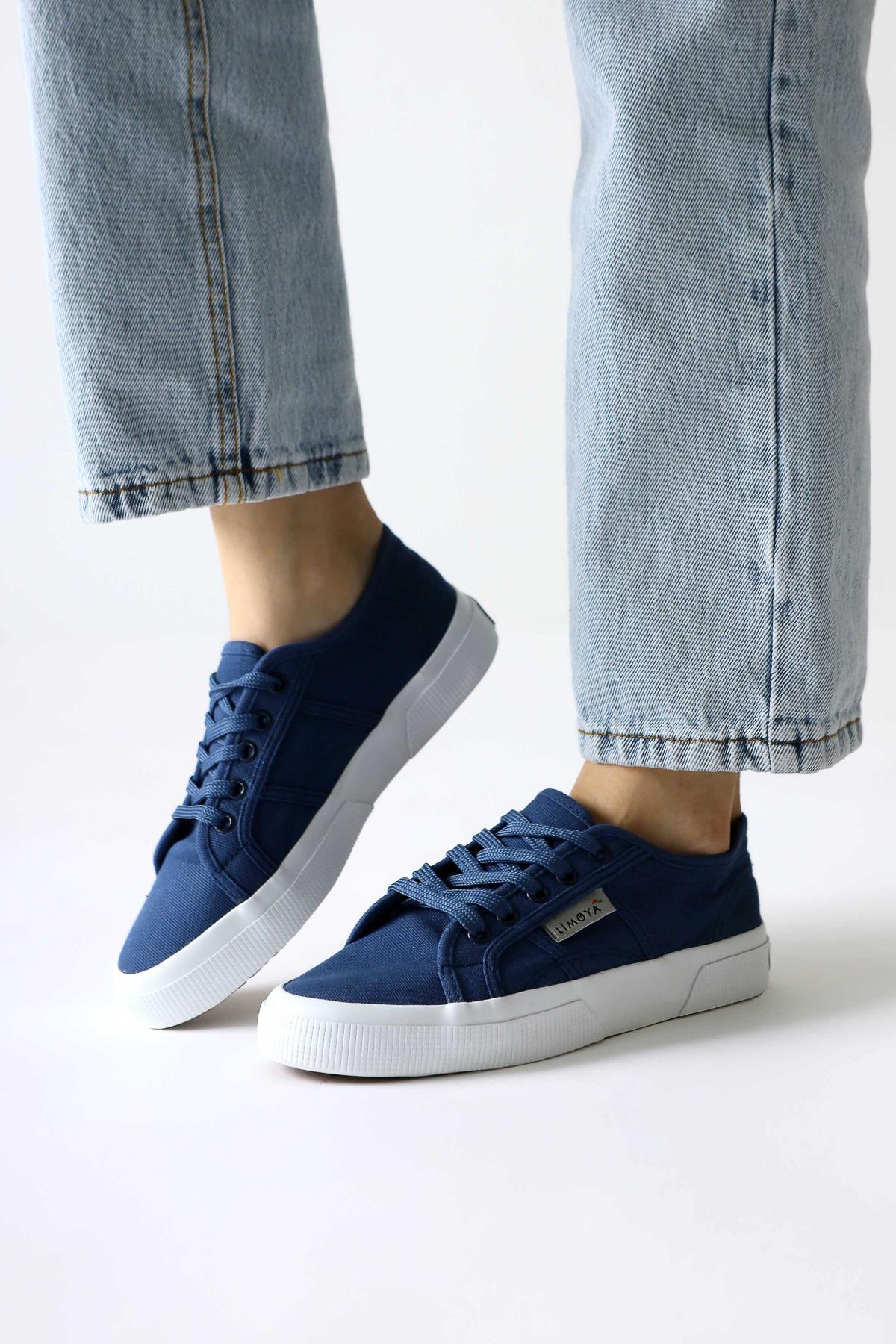 Timon – Navy Linen Sneaker (Women)