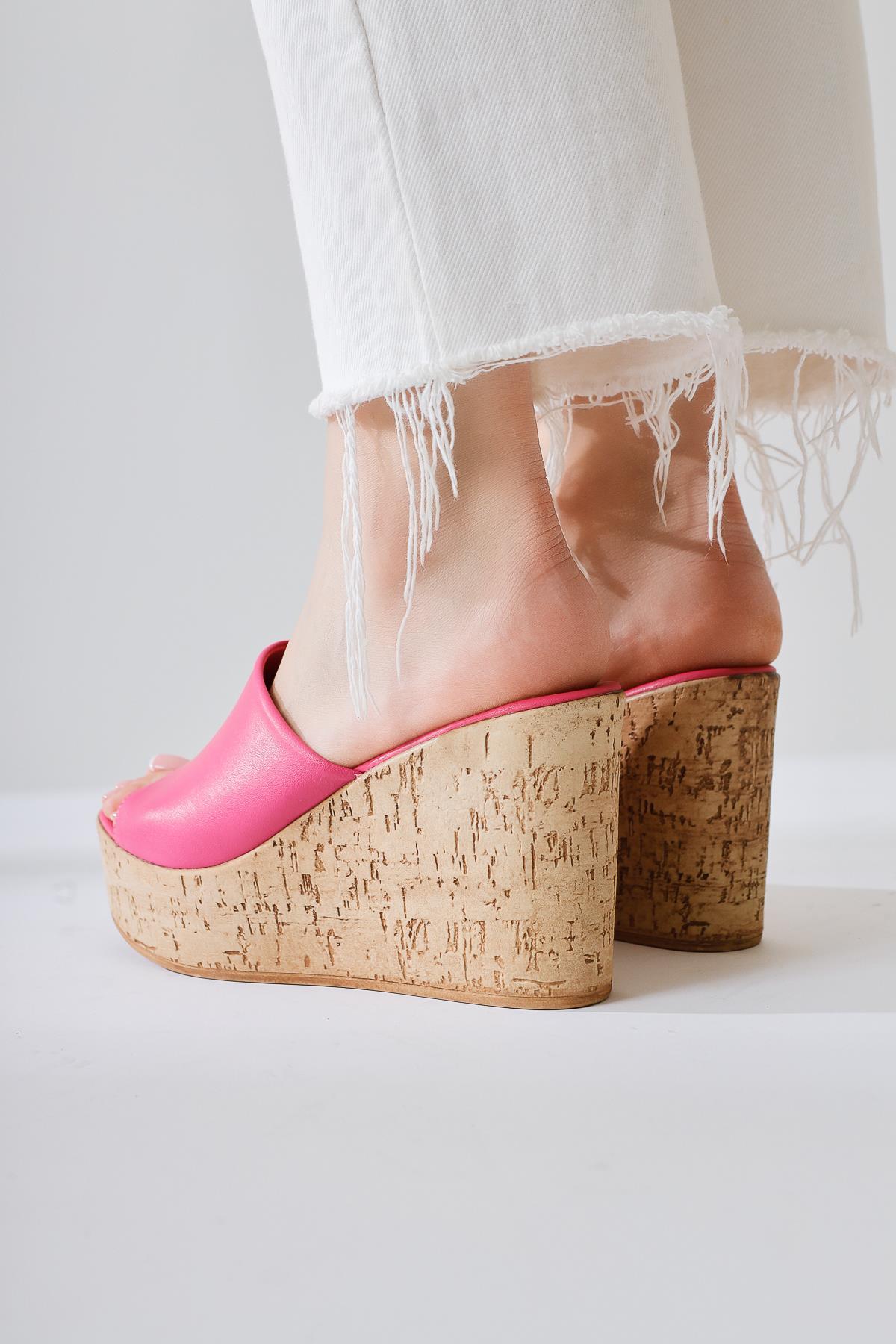 Riya – Fuchsia Thick Cork-Platform Slide (Women)