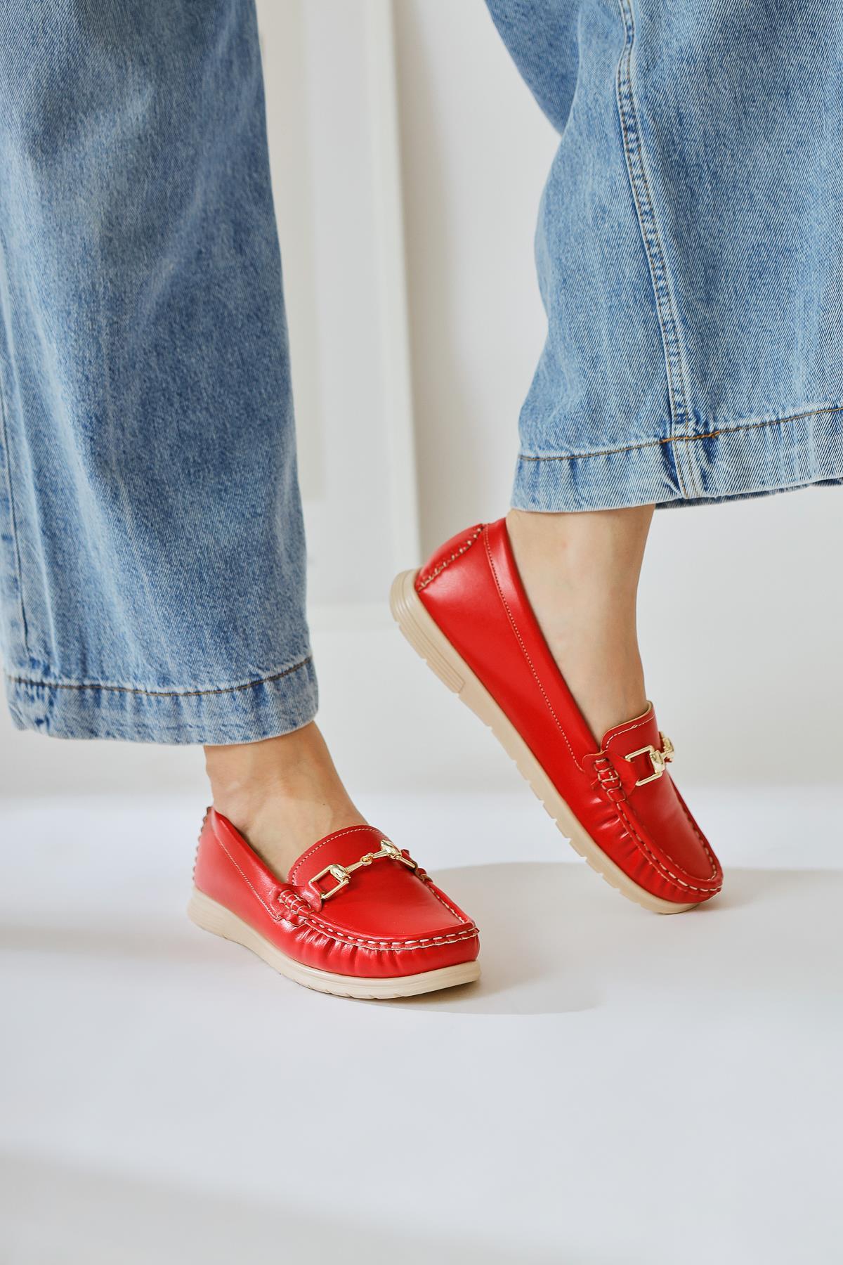 Tola – Red Buckle-Detail Casual Shoe (Women)