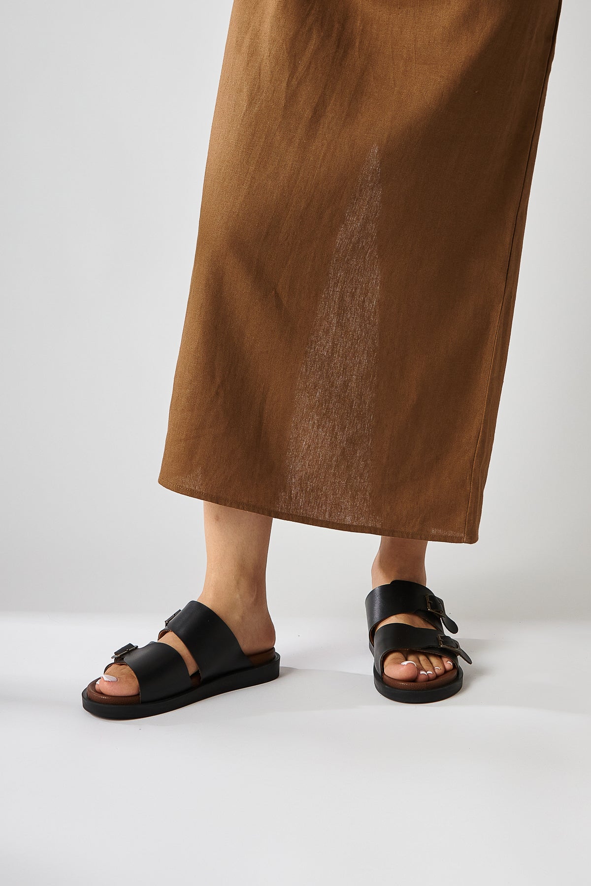 Soha – Black Leather-Look Double-Strap Flat Sole Slide (Women)