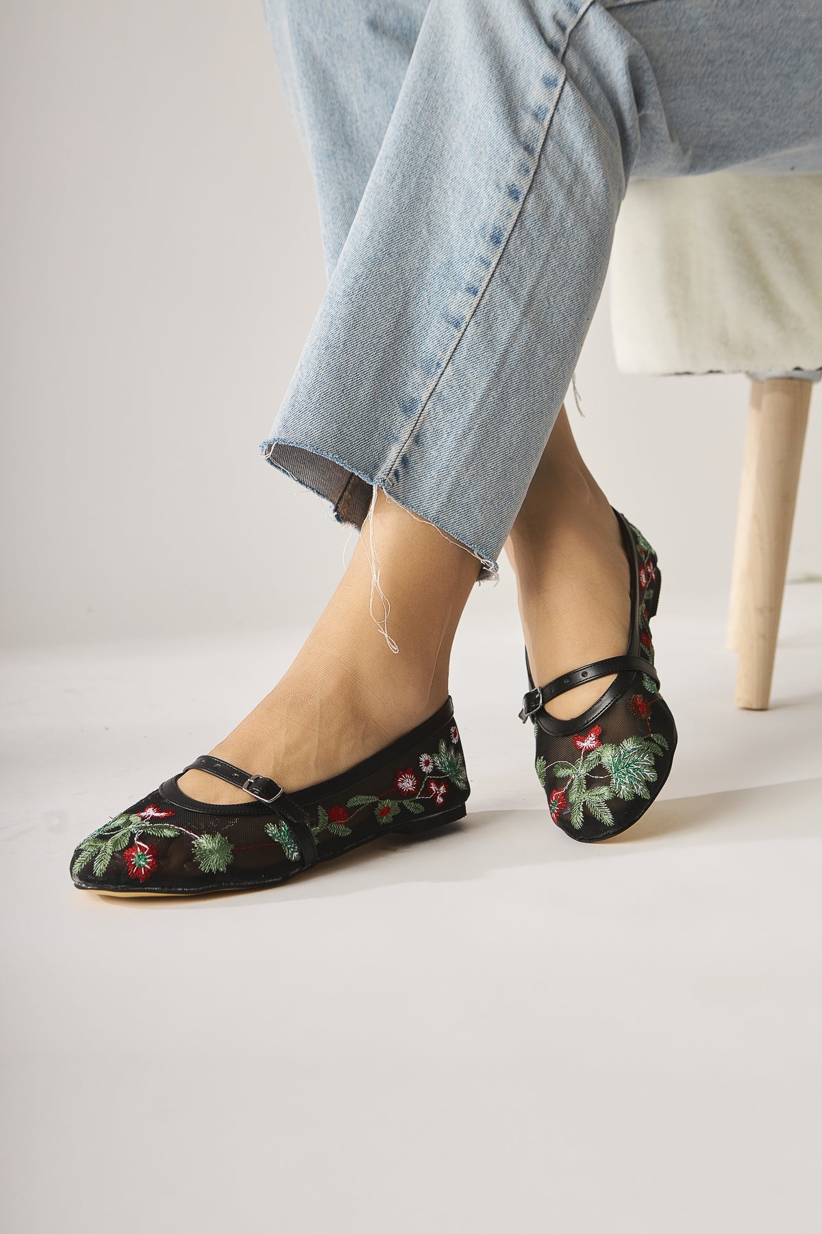 Jolin Mint Green Embroidered Buckle Women's Ballet Flat