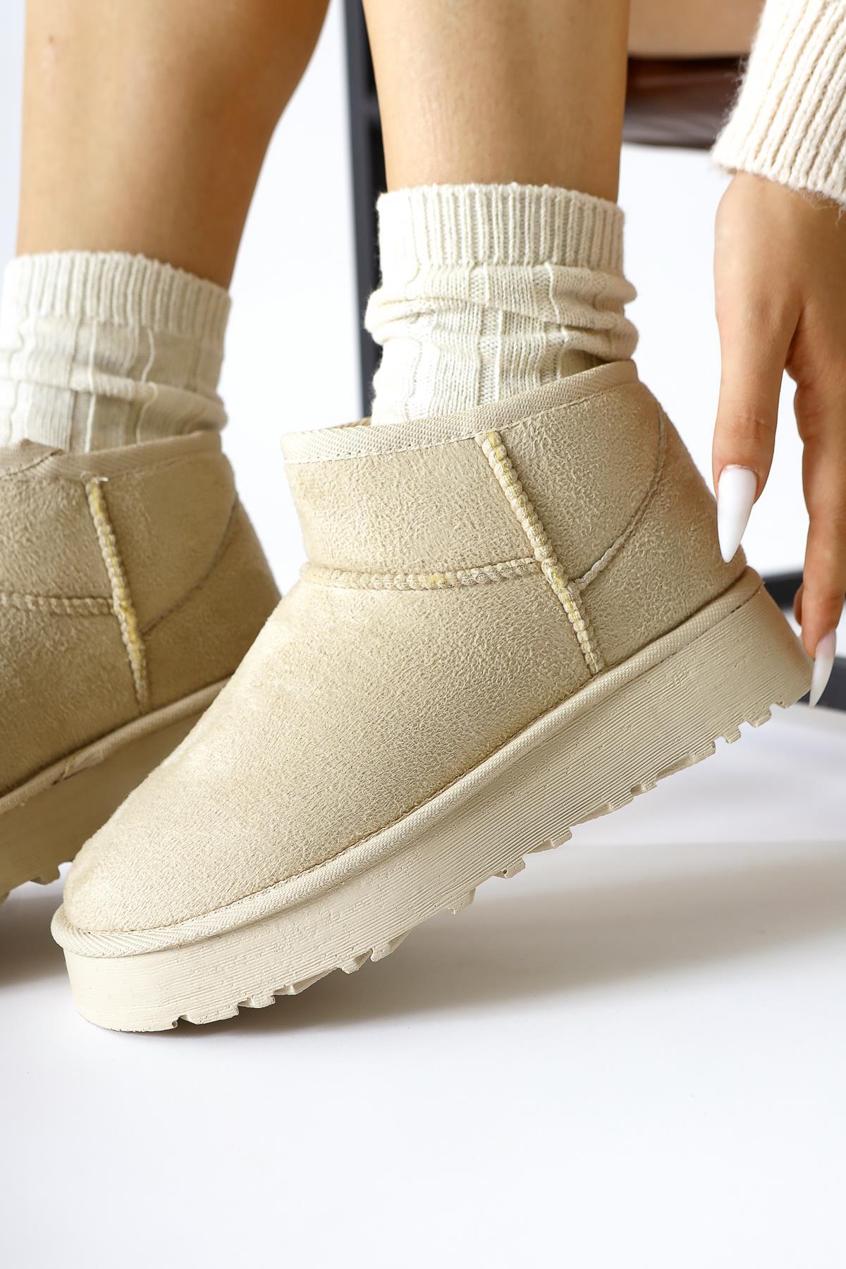 Lilly-Anne – Beige Suede Fur-Lined Short Boot (Women)
