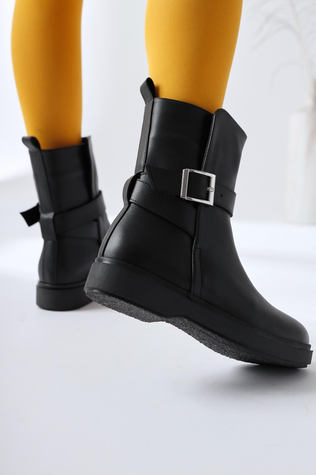 Behnoush Black Oval Toe Buckle Detailed Boots