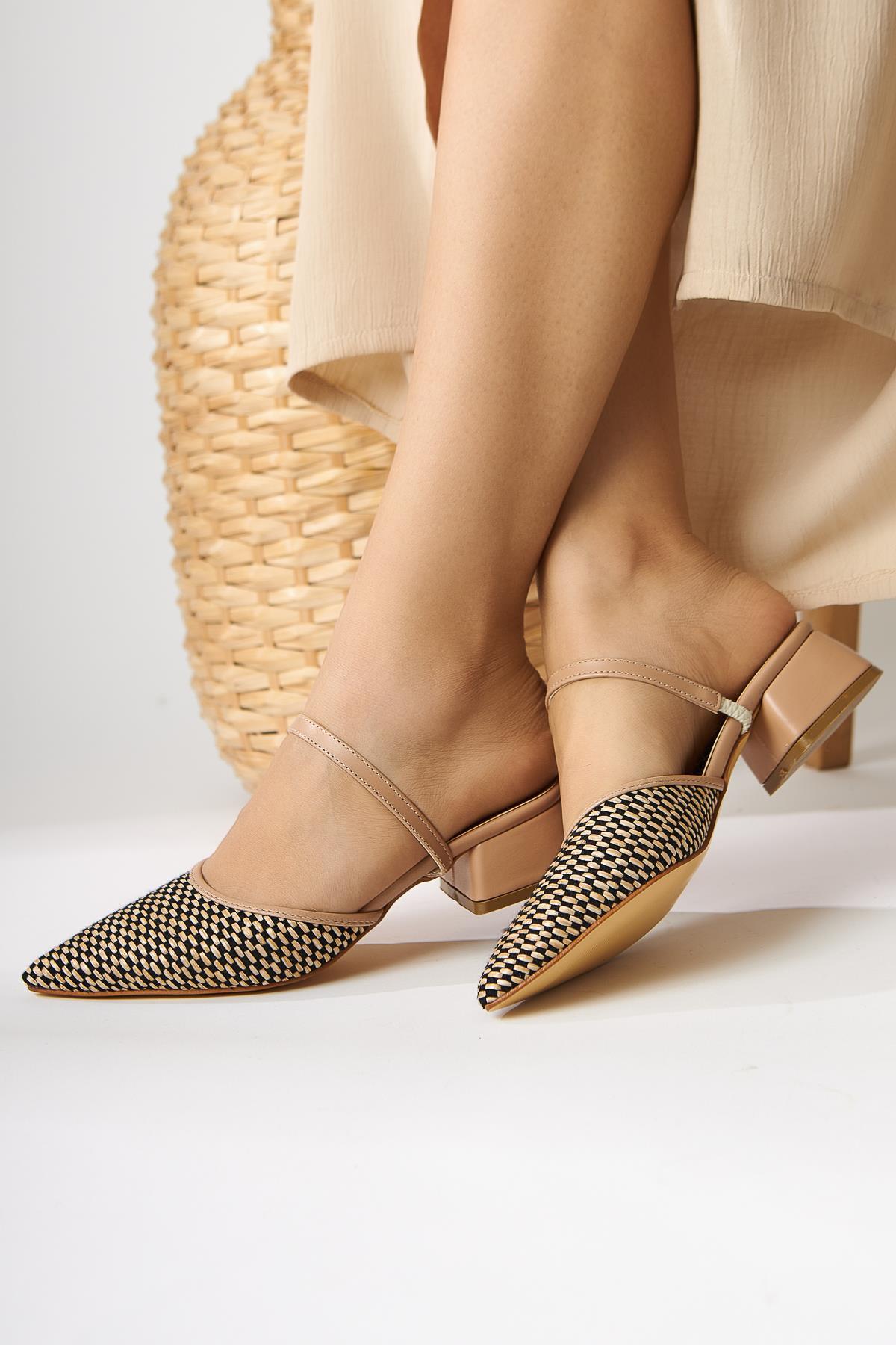 Rosa – Nude Pointed-Toe Straw Low-Heel Sandal (Women)