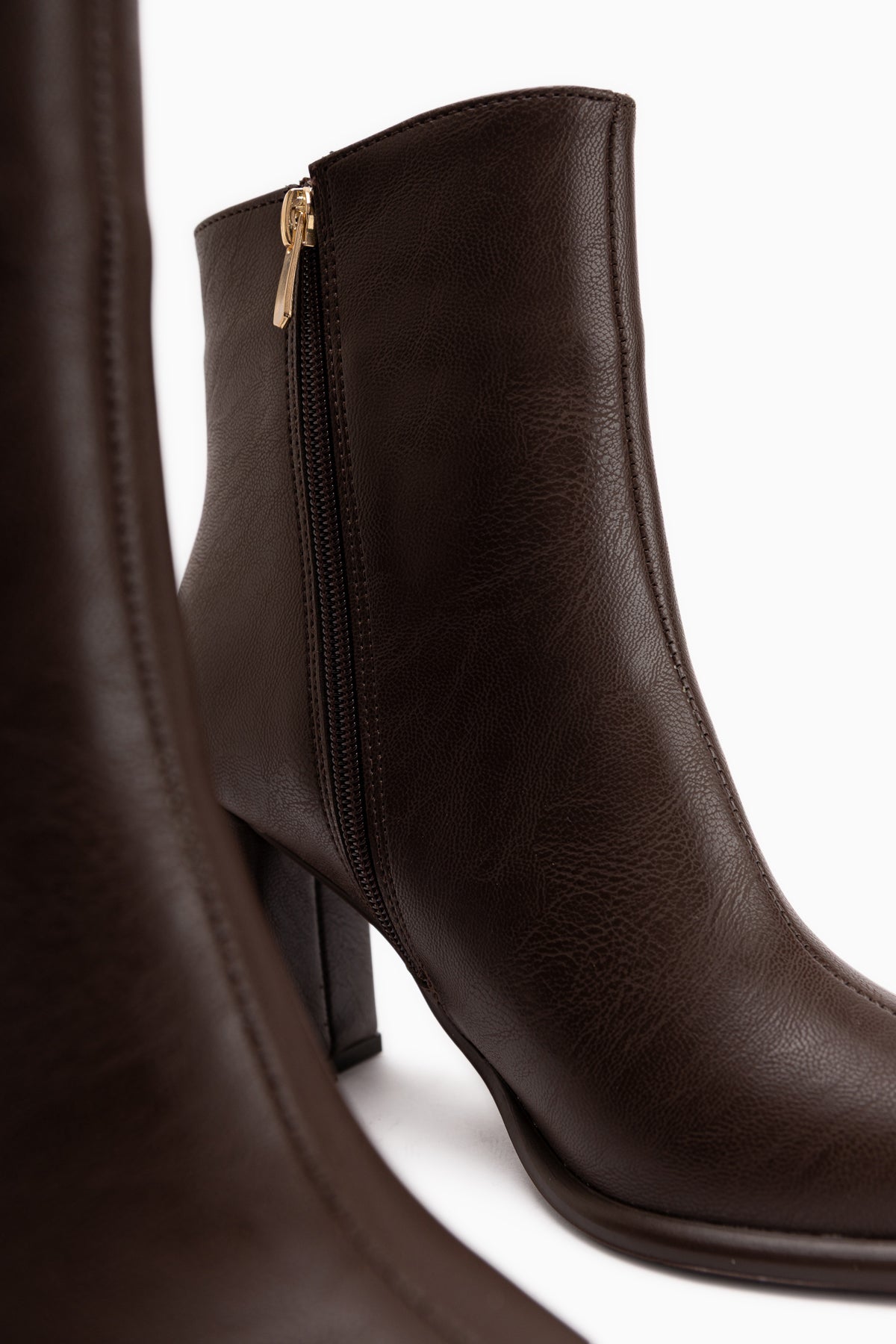 Lacy Brown Removable Cuff 2-in-1 Heeled Women’s Boots & Knee-Highs