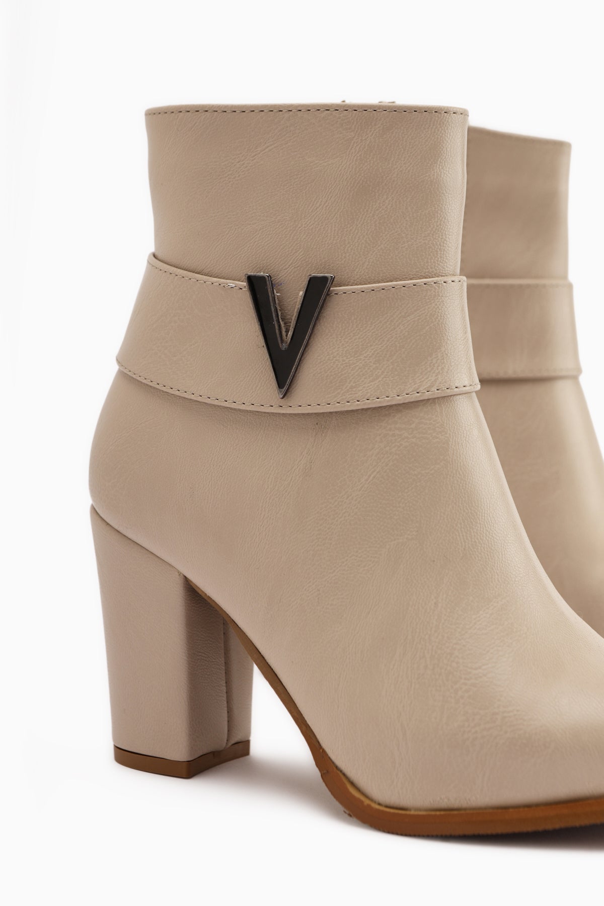 Elvia Beige Buckled Chunky Heel Boots