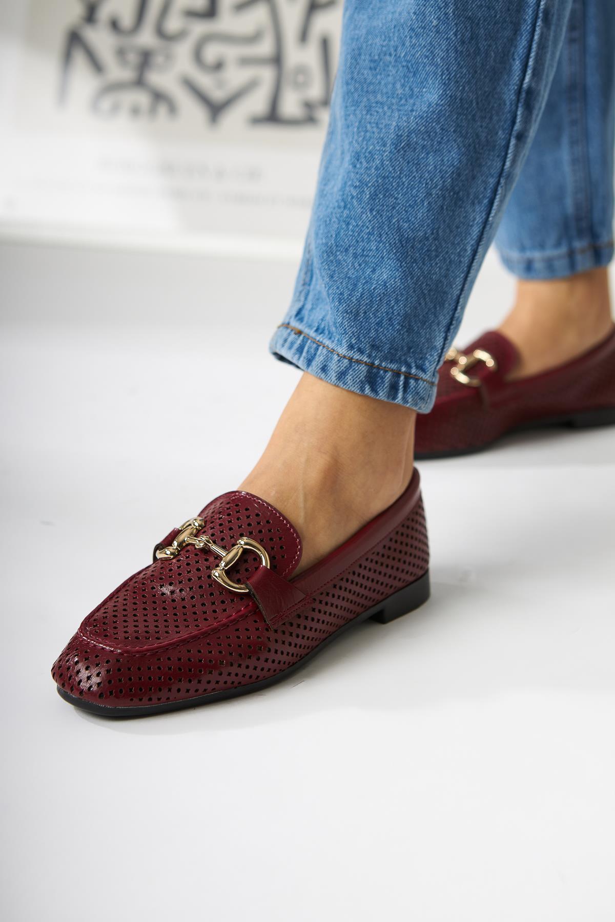 Gazali – Burgundy Buckle-Detail Ballet Flat (Women)