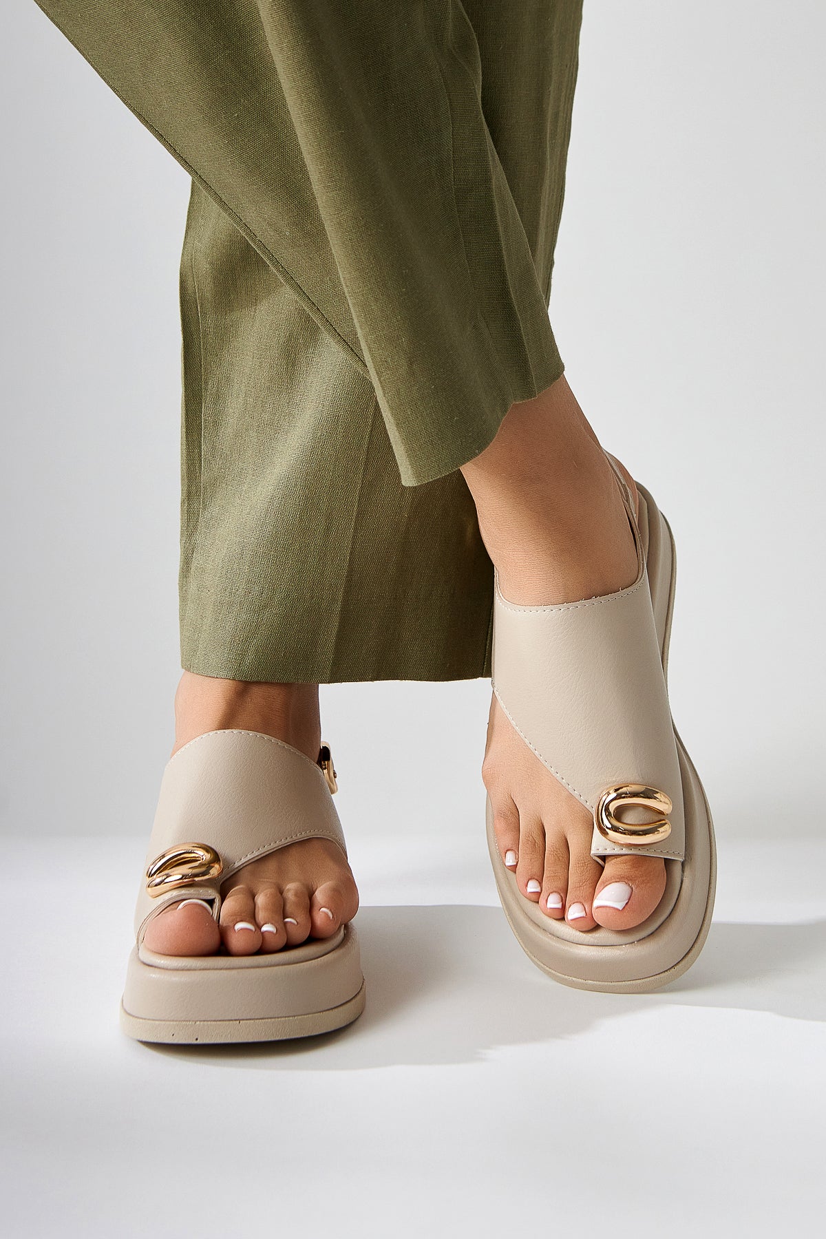 Troya Beige Toe-Post Buckled Women's Sandals