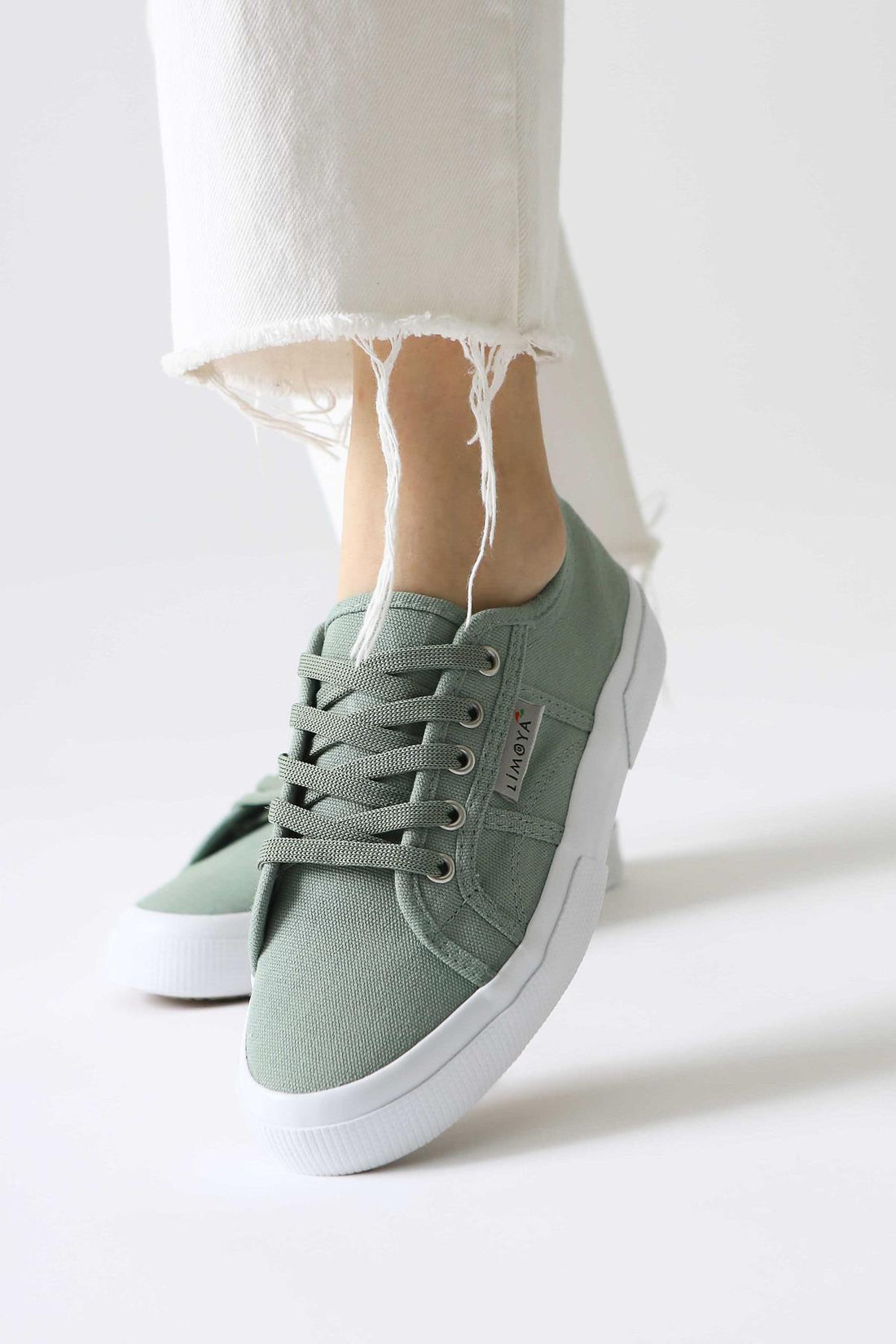Timon Mint Comfort Sole Linen Sneakers