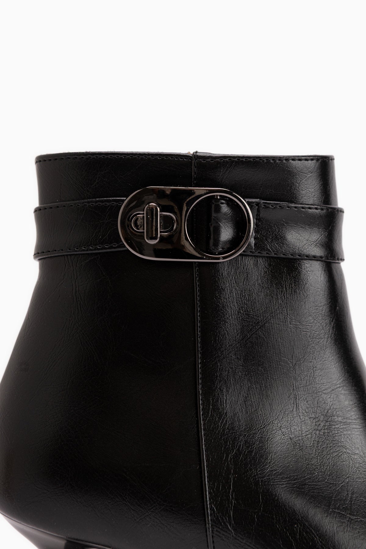 Kathie Black Buckle Detailed Women’s Boots