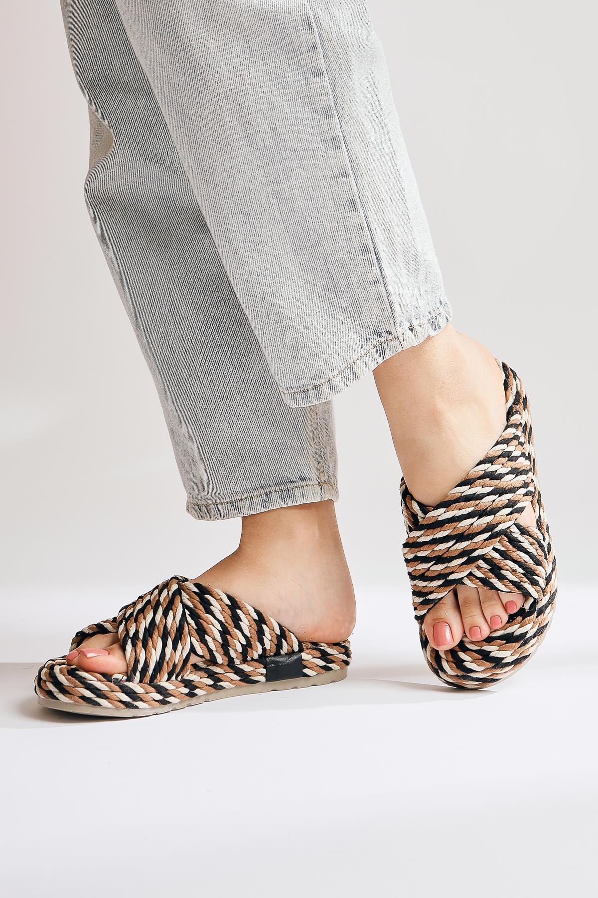 Leiya Black Cross-Strap Rope Slipper