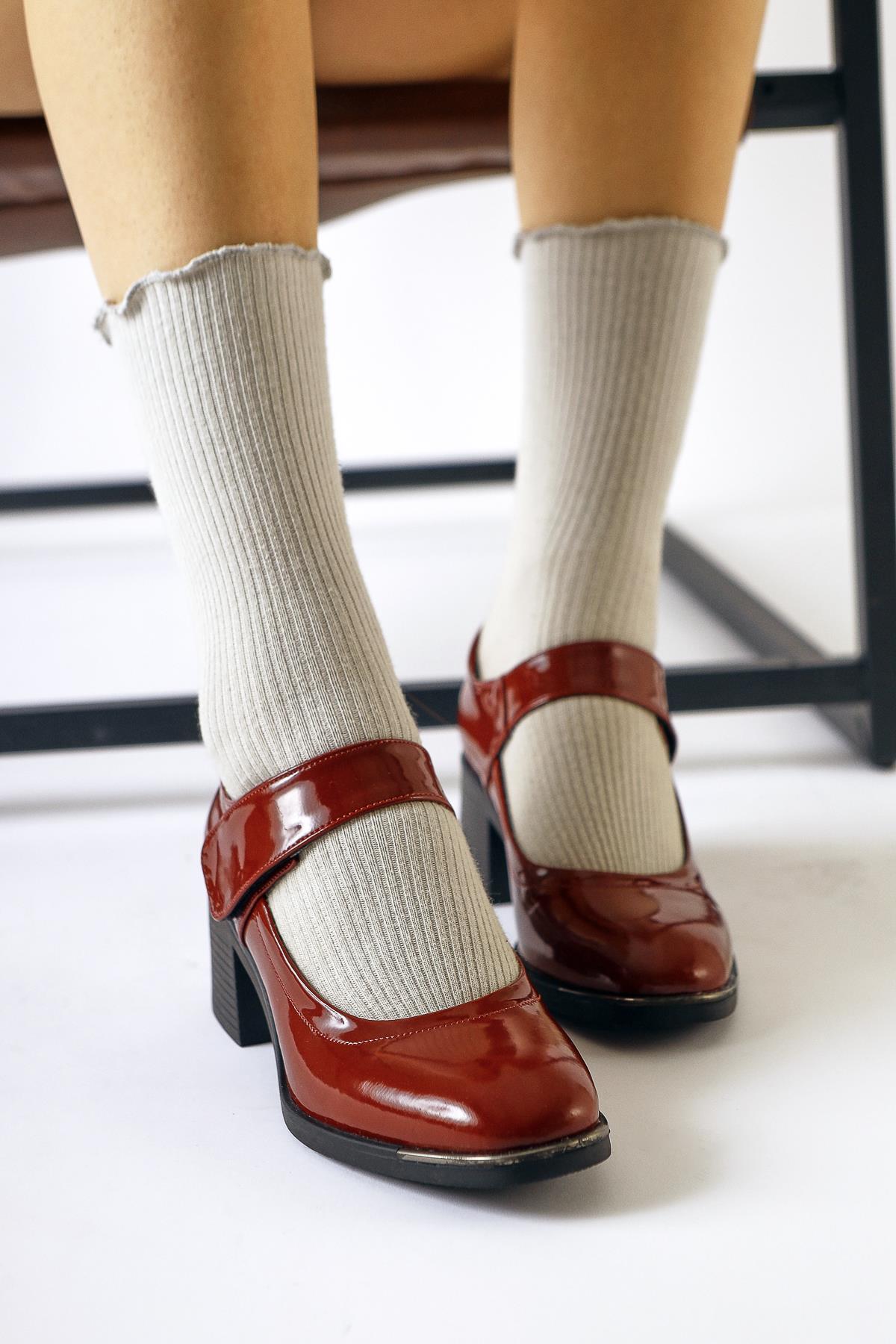 Rosaria Burgundy Patent Leather Single Strap Low-Cut Everyday Shoe