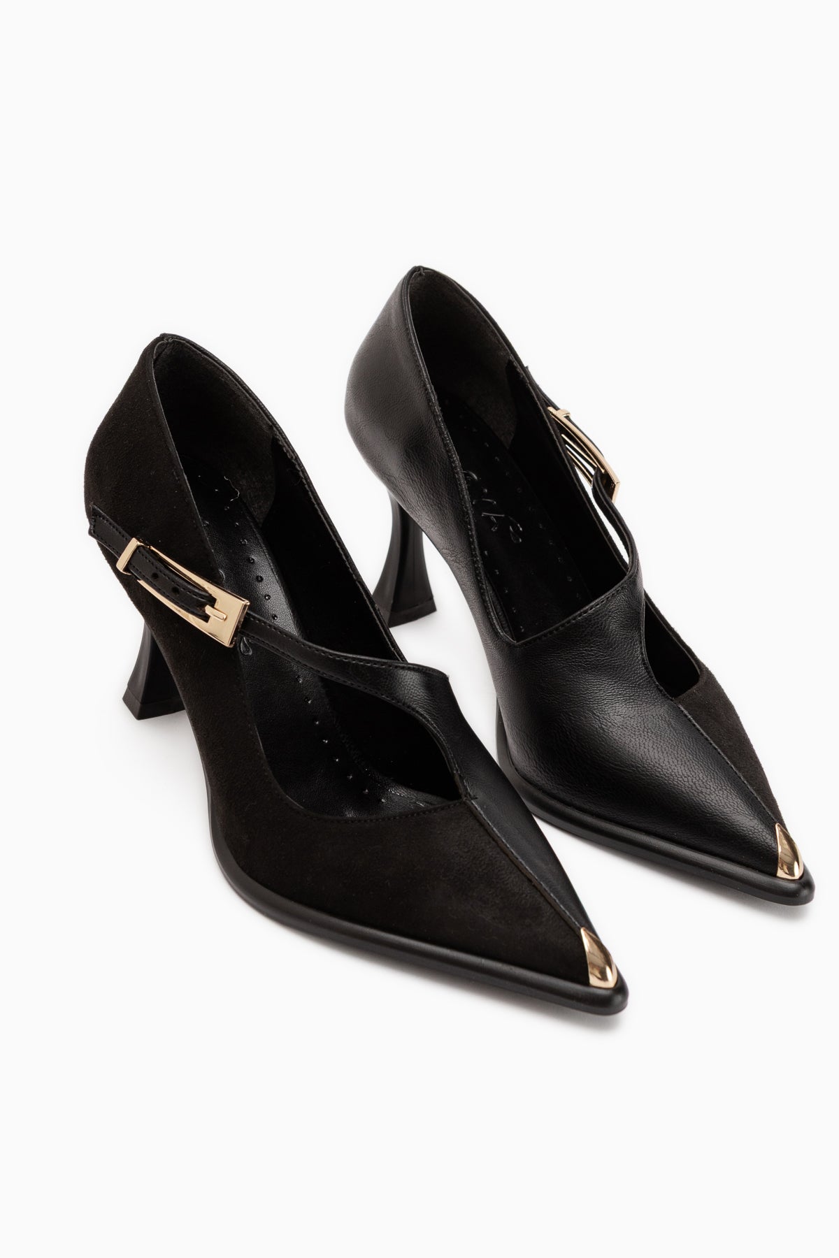 Cruse Black Belted Women’s Heeled Shoes