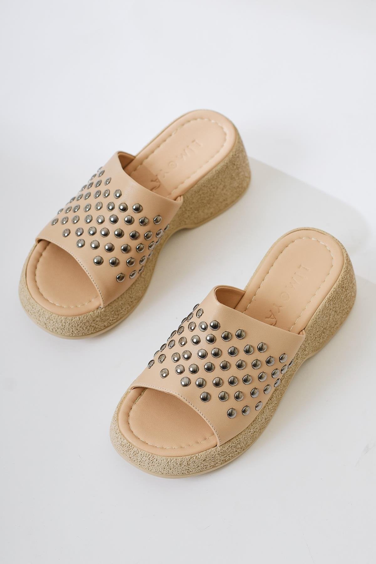 Fenthe – Nude Studded-Detail Thick-Sole Slide (Women)