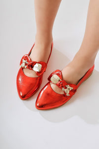 Joselin Red Crinkled Patent Leather Bow Accessorized Flats