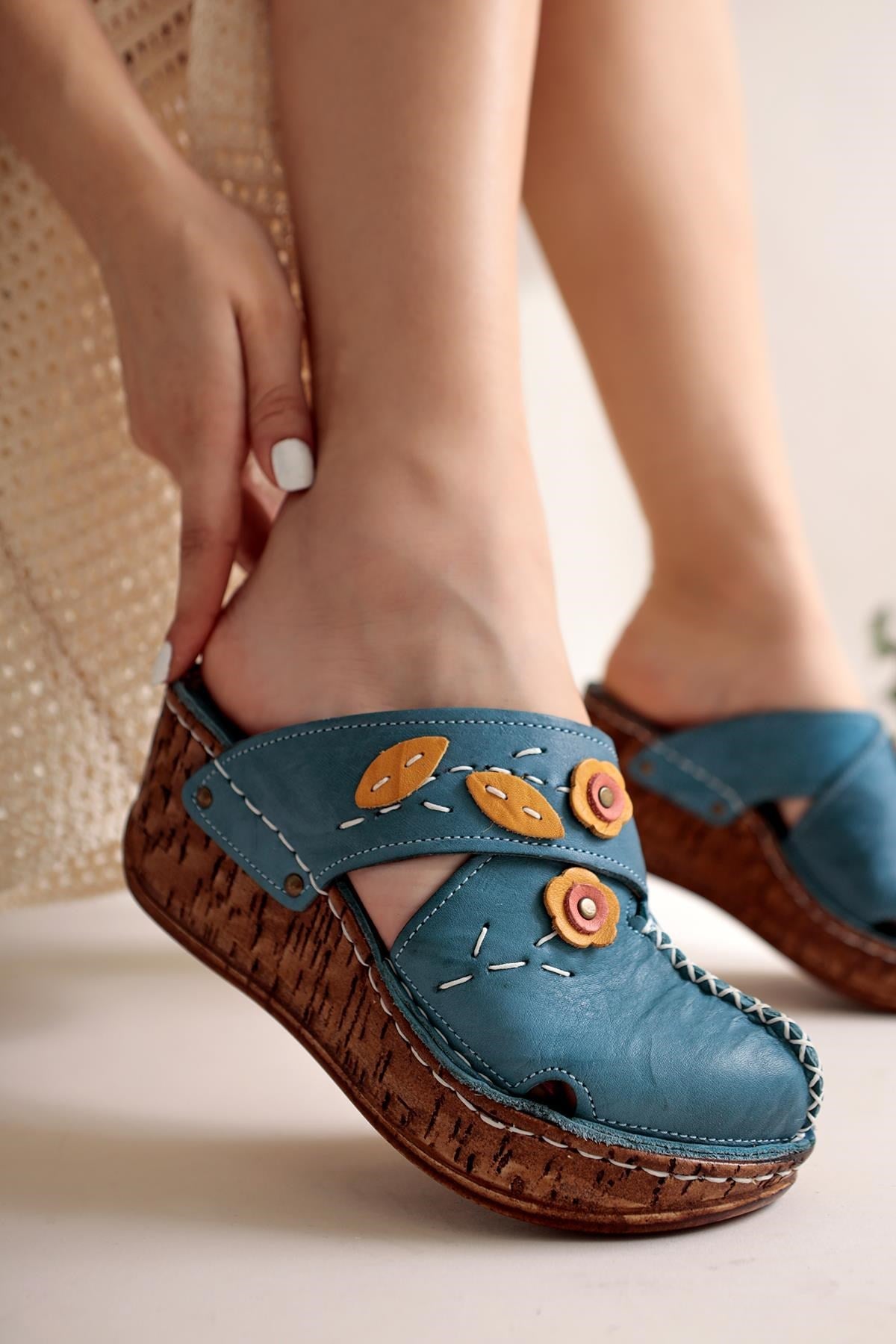 Alto Genuine Leather – Dark Blue Wedge Distressed-Sole Slide (Women)