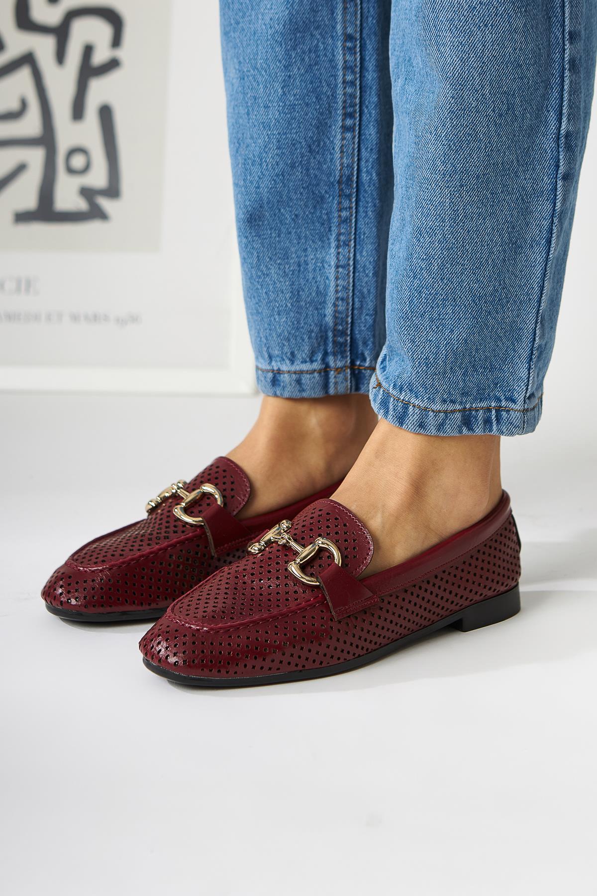 Gazali – Burgundy Buckle-Detail Ballet Flat (Women)