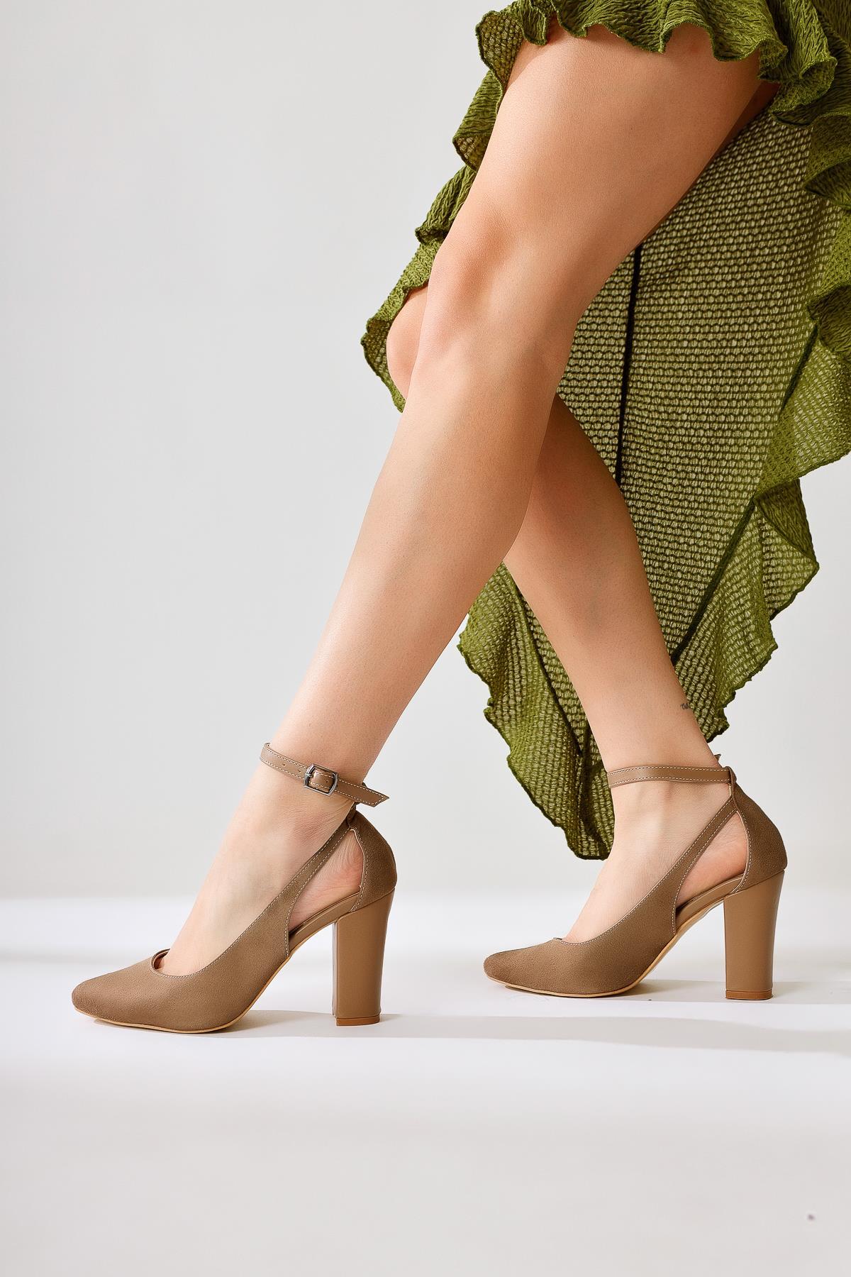 Kyle – Taupe Ankle-Cuff High-Heel Shoe (Women)