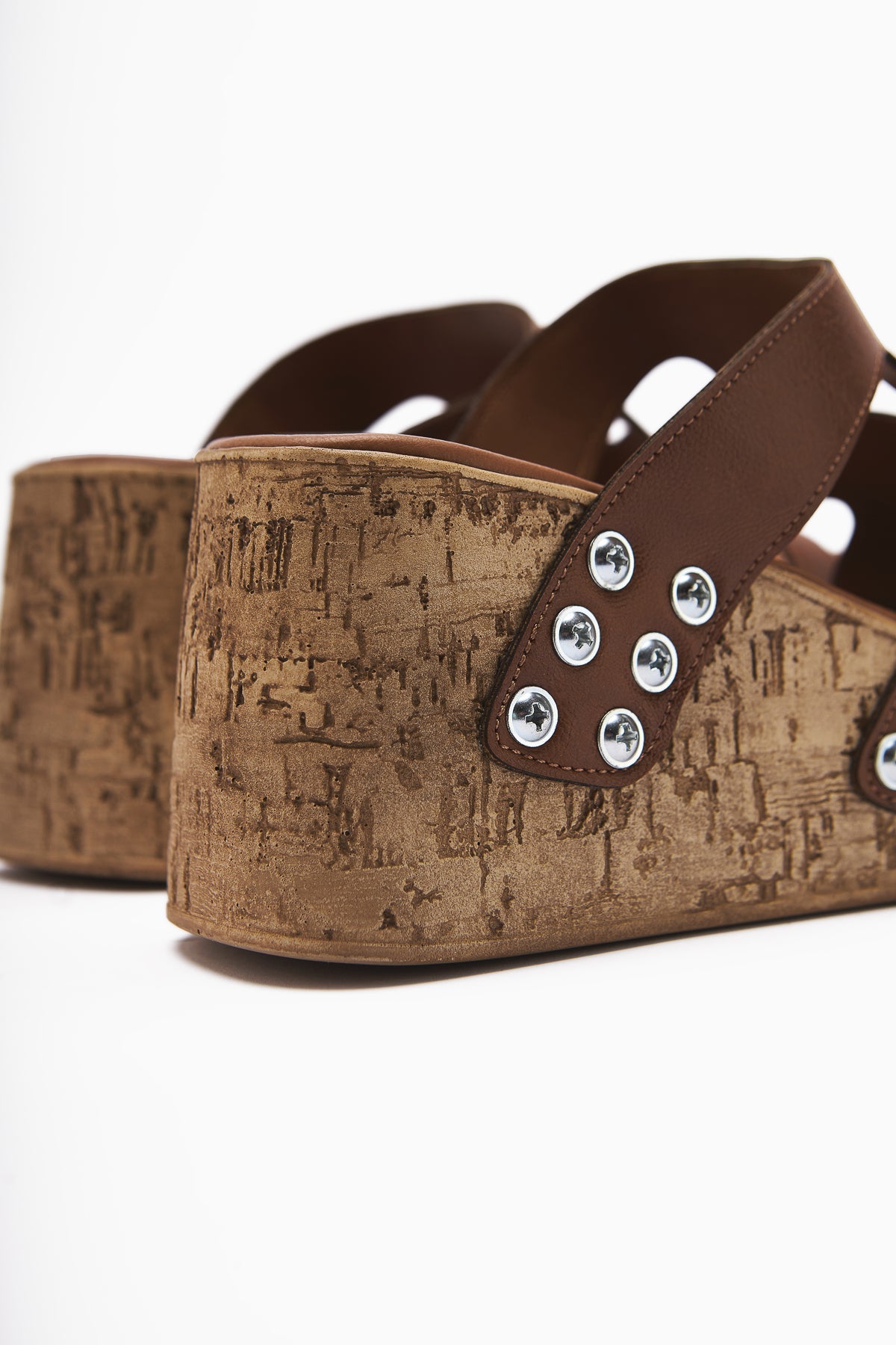 Freya Taba Women's Slipper with Vida Details