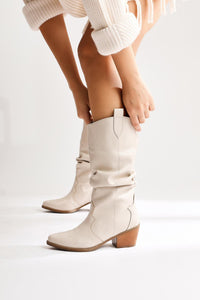 Lise-Britt – Beige Gusseted Embroidered Western Boot (Women)