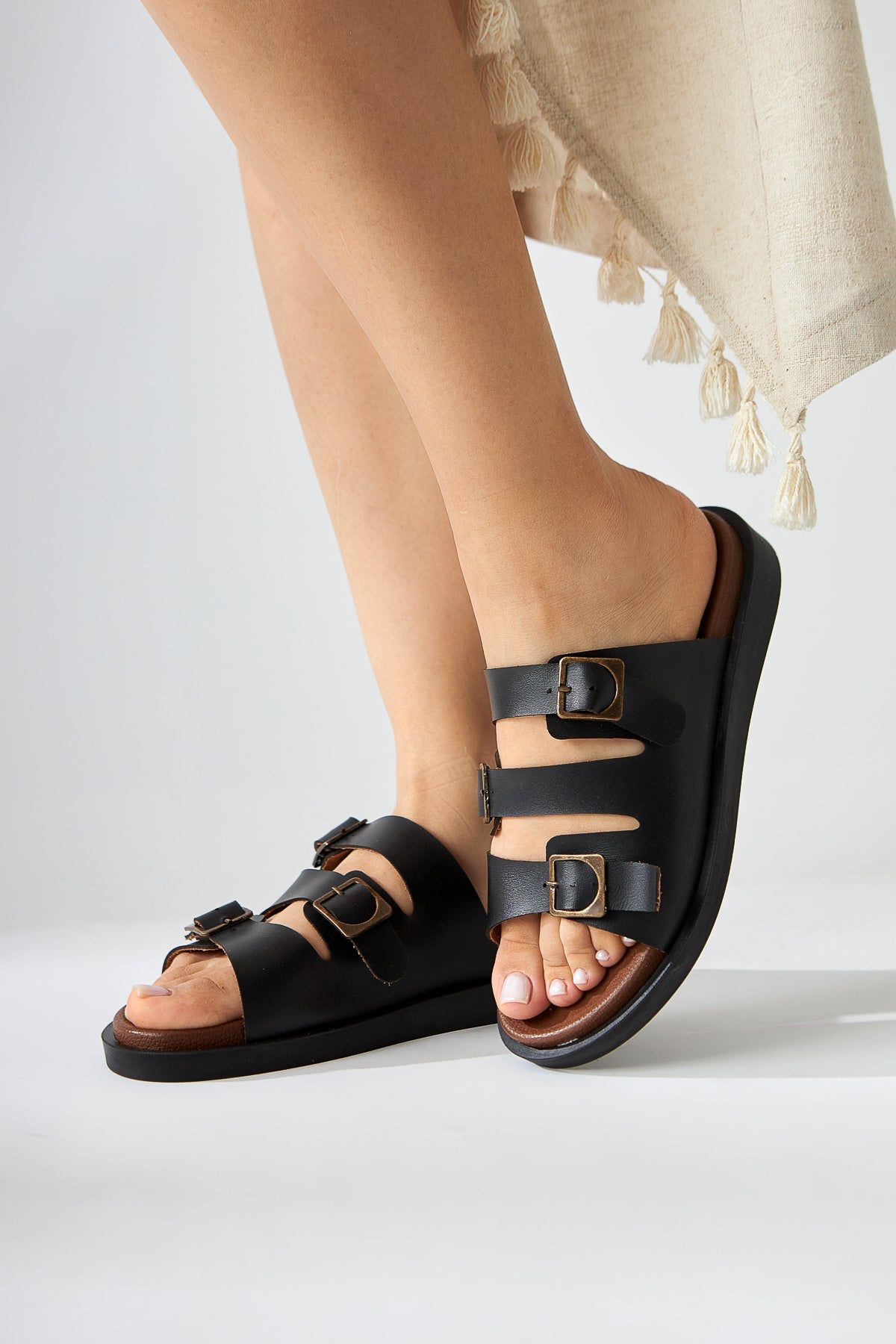 Cosima – Black Three-Strap Slide (Women)