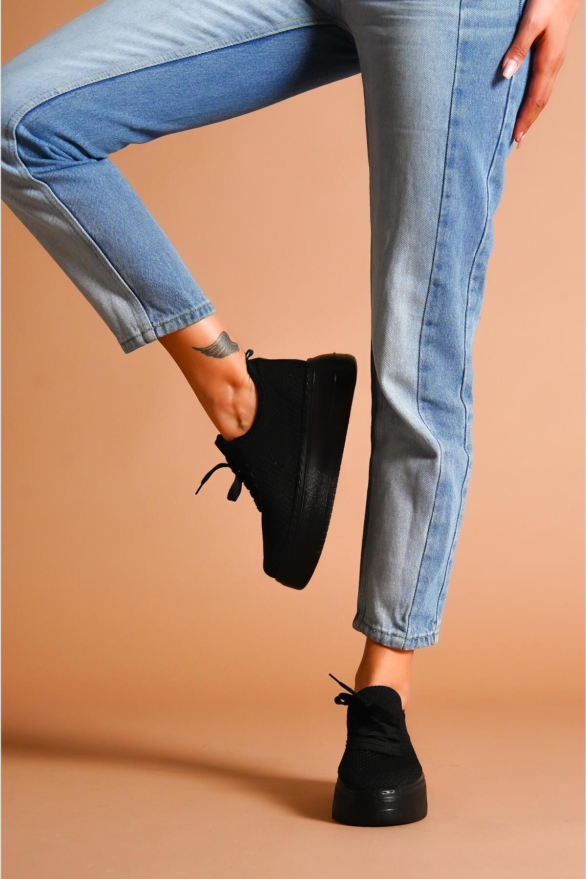 Benito Black Knit Stretch Thick-Sole Sneakers