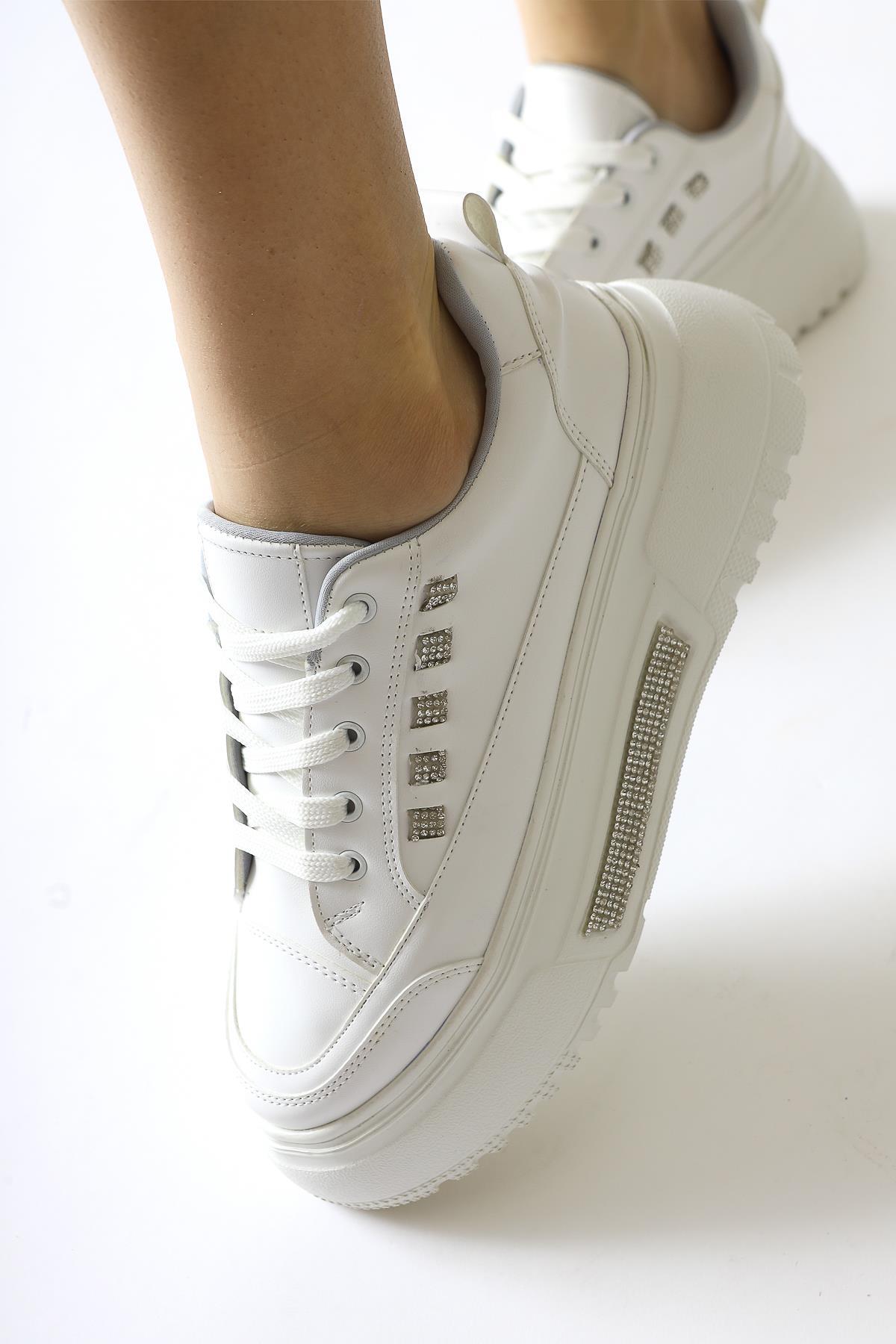 Tram White Thick Sole Stone Detailed Lace-up Sneakers