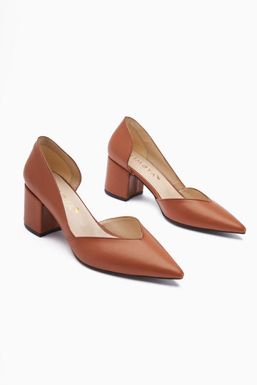 Albena – Cognac Pointed-Toe Cutout-Detail High Heel (Women)