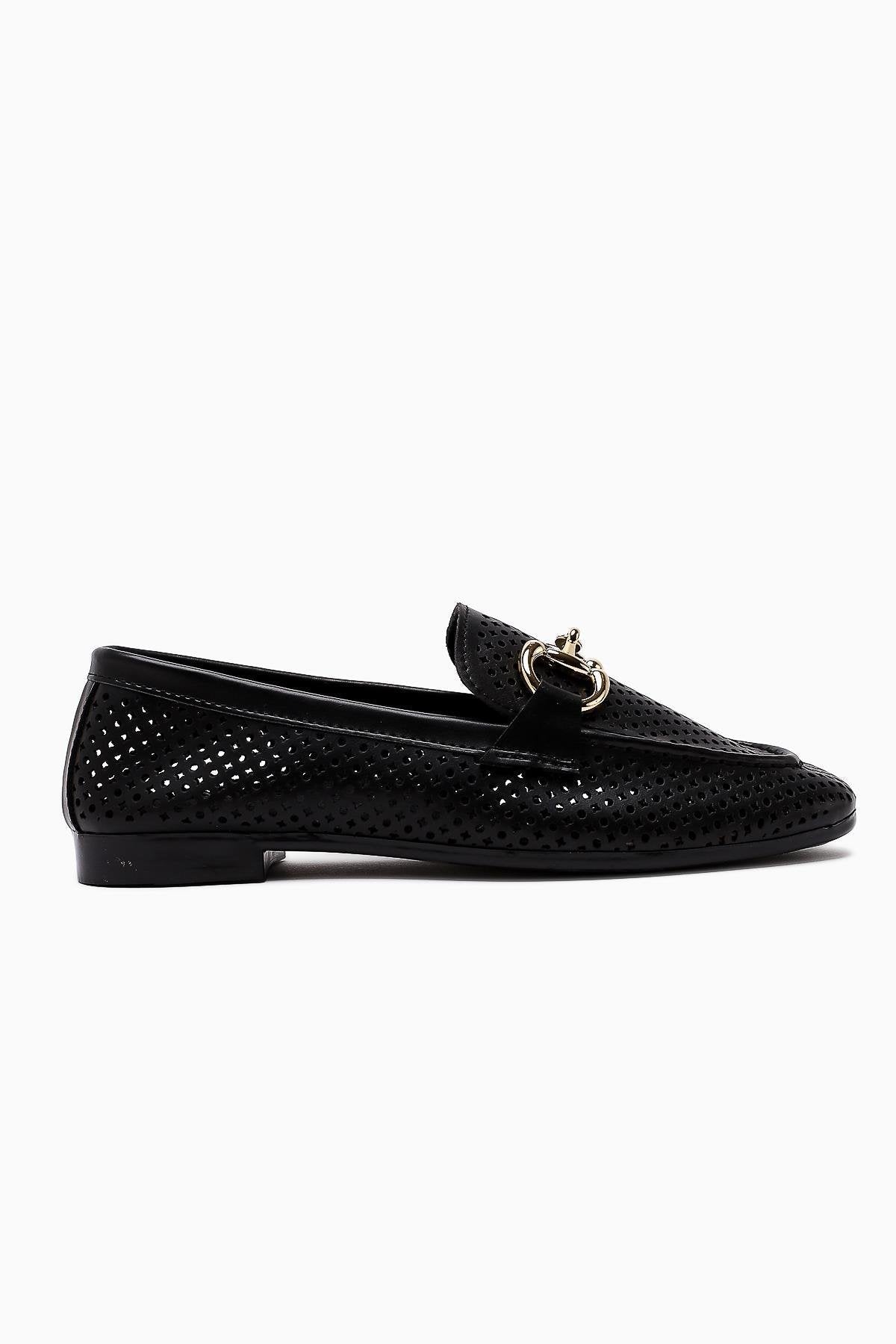 Gazali – Black Buckle-Detail Ballet Flat (Women)