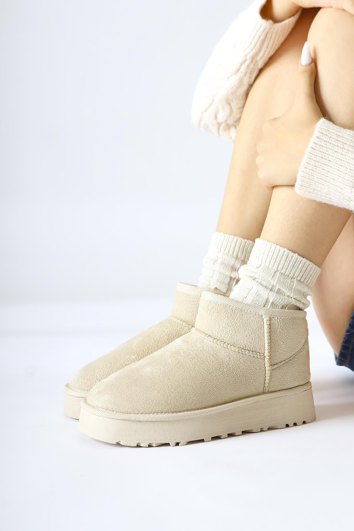Lilly-Anne – Beige Suede Fur-Lined Short Boot (Women)