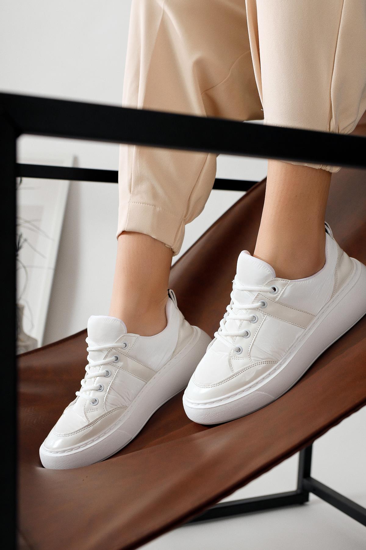 Jakleen White Patent Leather Detailed Parachute Sneakers