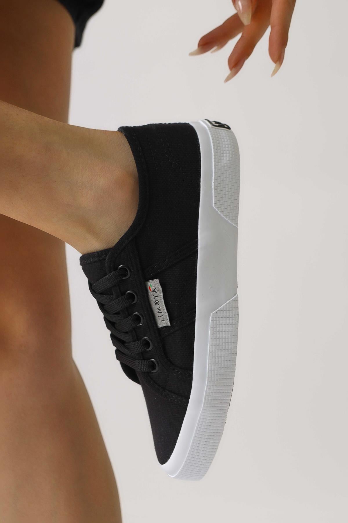 Timon – Black Linen Sneaker (Women)